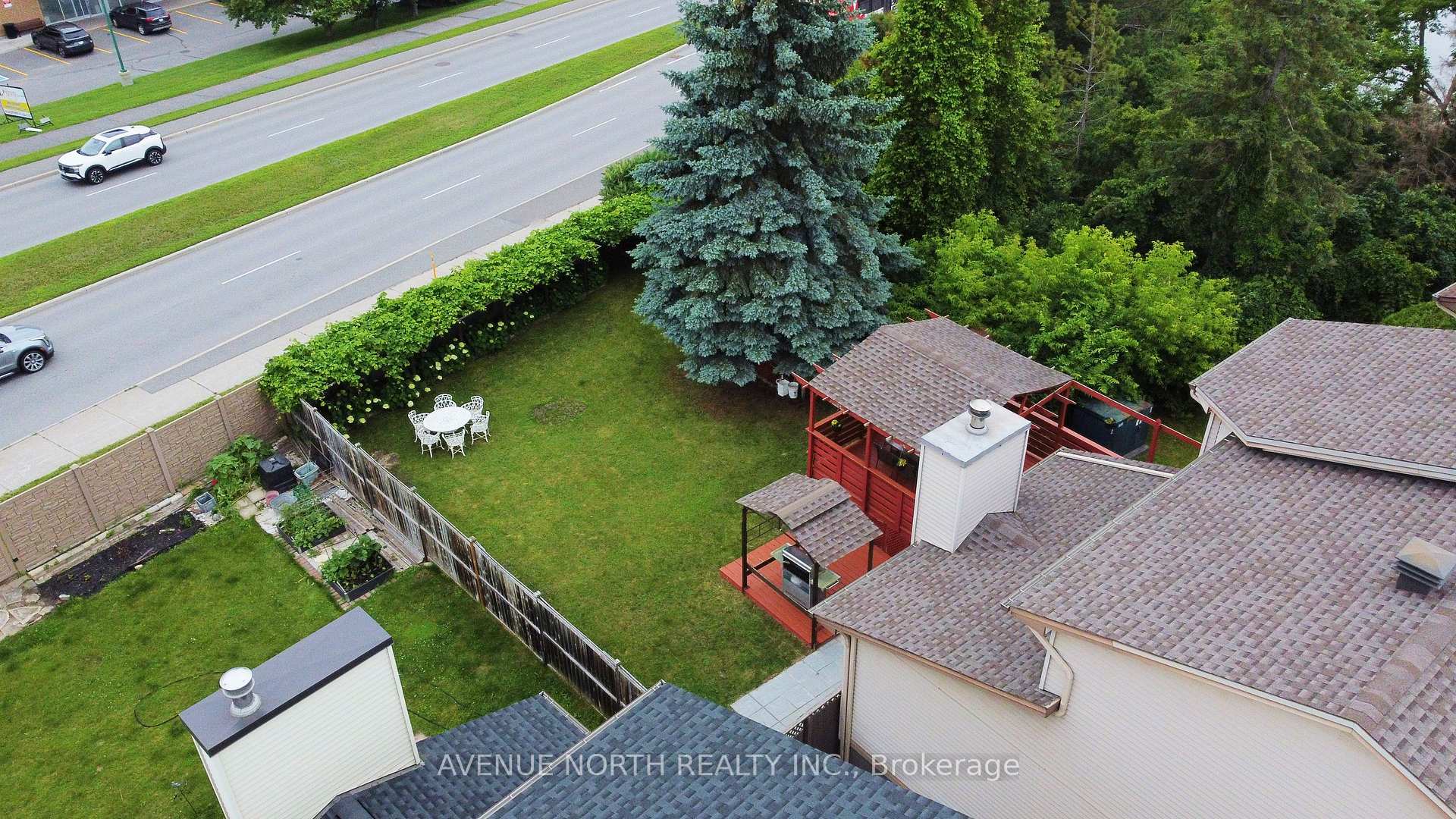 Photo 42 of 48 Hackett Street, Ottawa, Hunt Club Woods — HOMEH