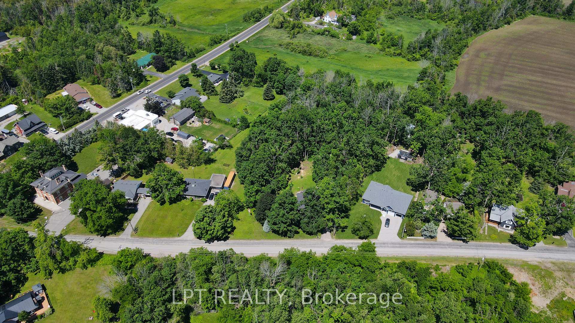 Photo 29 of 1644 Ridge Road E, Oro-Medonte, Hawkestone — HOMEH