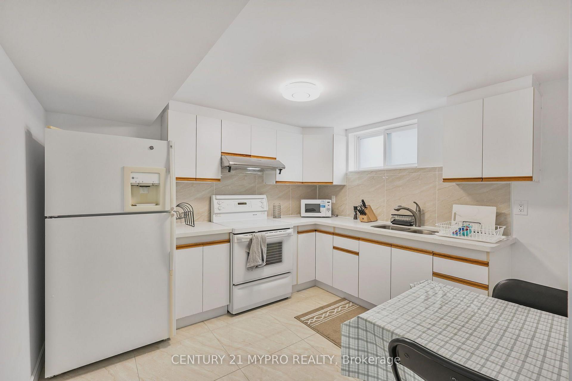 Photo 13 of BSMT 351 Conant Street, Oshawa, Lakeview — HOMEH