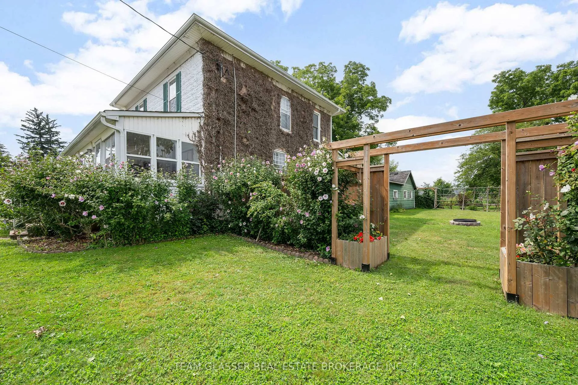 Photo 3 of 151 Main Street, North Middlesex, Parkhill — HOMEH