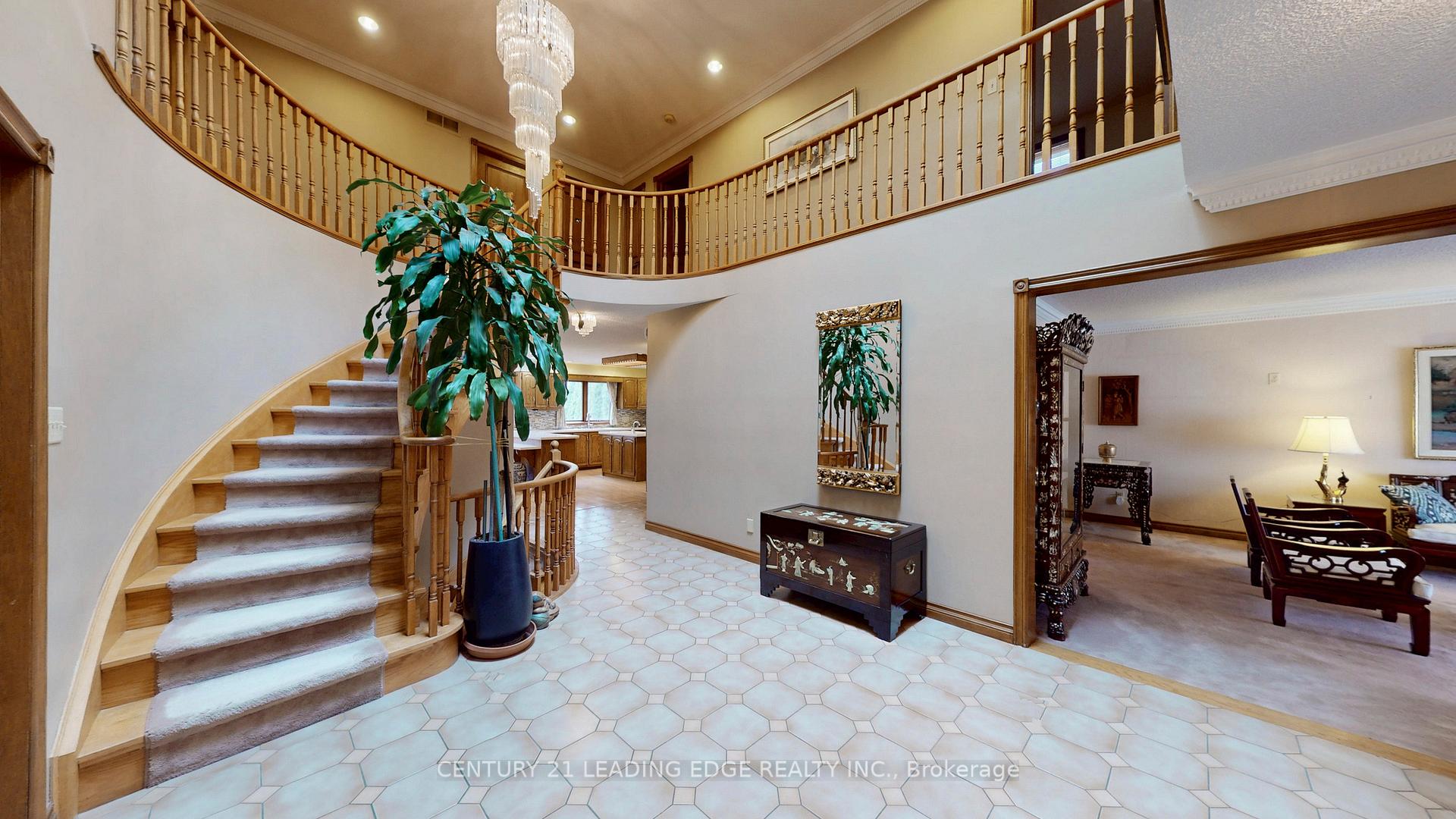 Photo 5 of 1127 Oshawa Boulevard N, Oshawa, Centennial — HOMEH