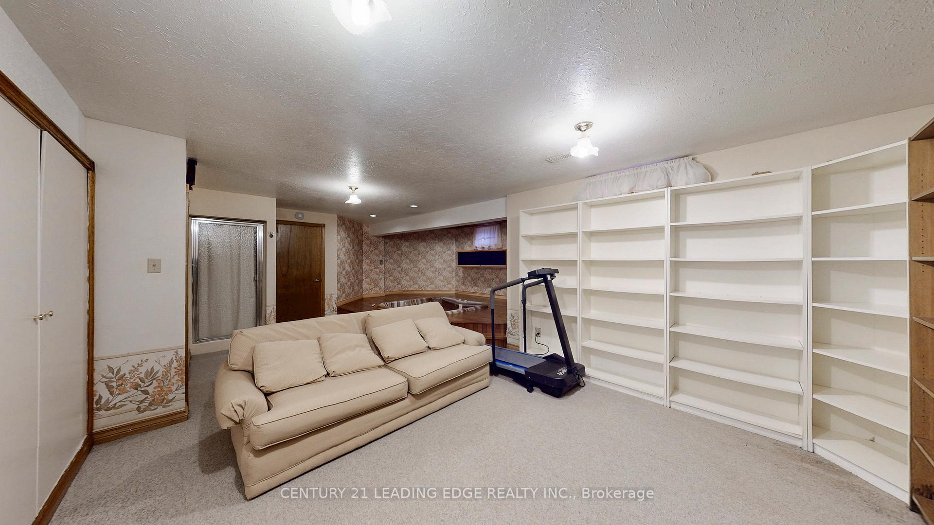 Photo 42 of 1127 Oshawa Boulevard N, Oshawa, Centennial — HOMEH