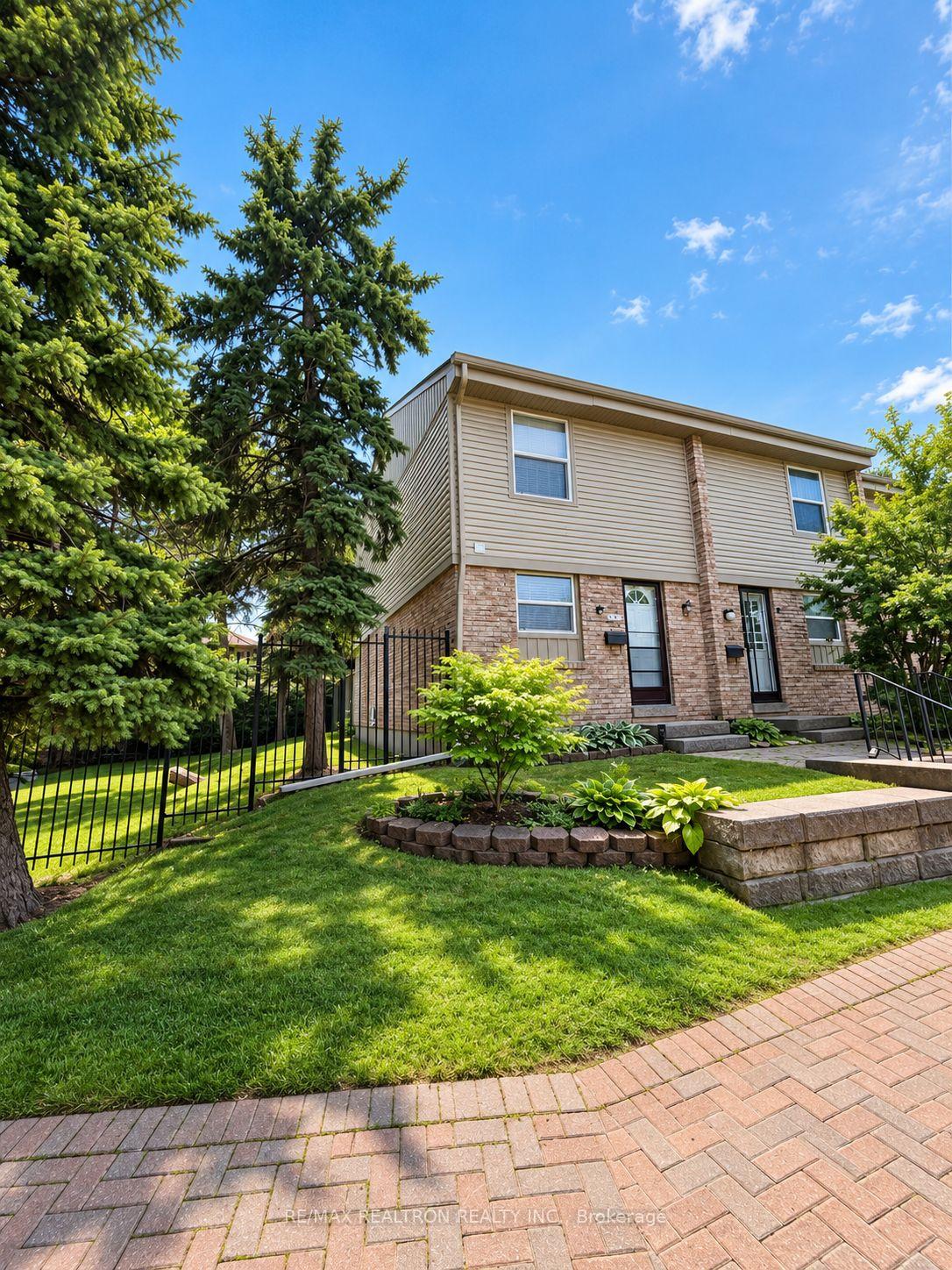 Photo 1 of Unit 1, 6699 Falconer Drive, Mississauga, Streetsville — HOMEH