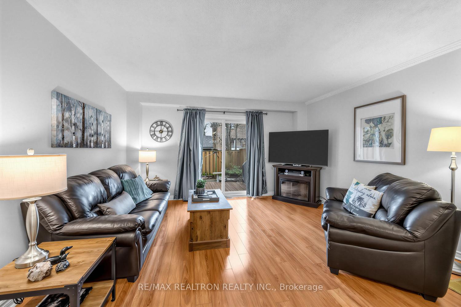 Photo 3 of Unit 1, 6699 Falconer Drive, Mississauga, Streetsville — HOMEH