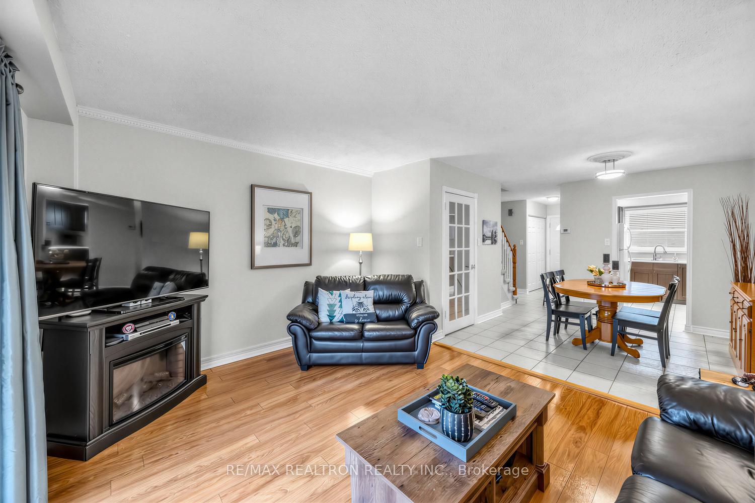 Photo 6 of Unit 1, 6699 Falconer Drive, Mississauga, Streetsville — HOMEH