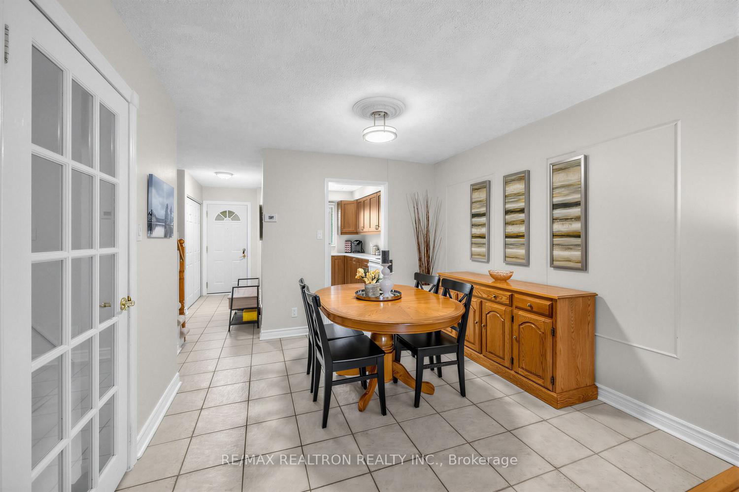 Photo 7 of Unit 1, 6699 Falconer Drive, Mississauga, Streetsville — HOMEH