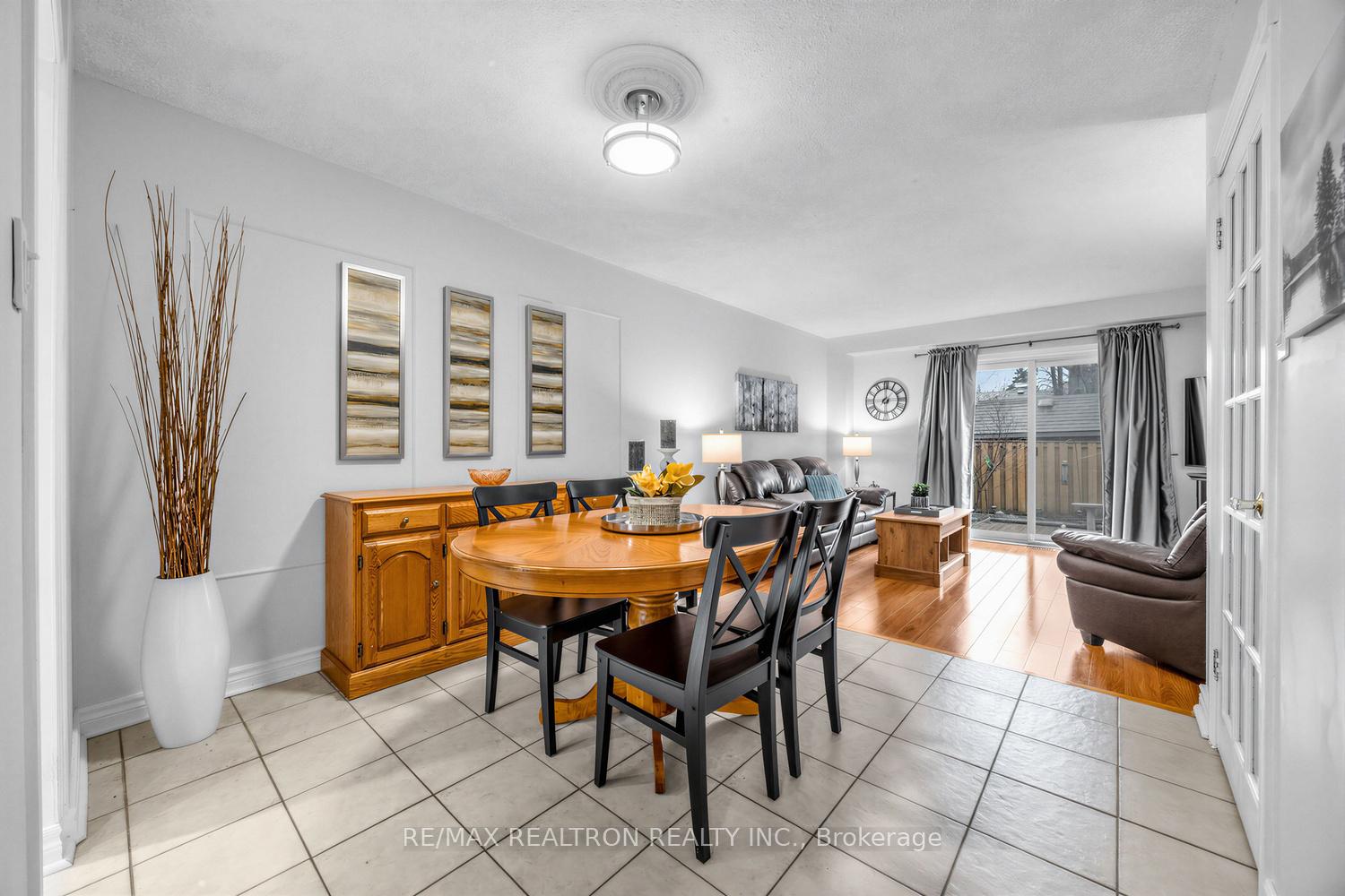 Photo 8 of Unit 1, 6699 Falconer Drive, Mississauga, Streetsville — HOMEH