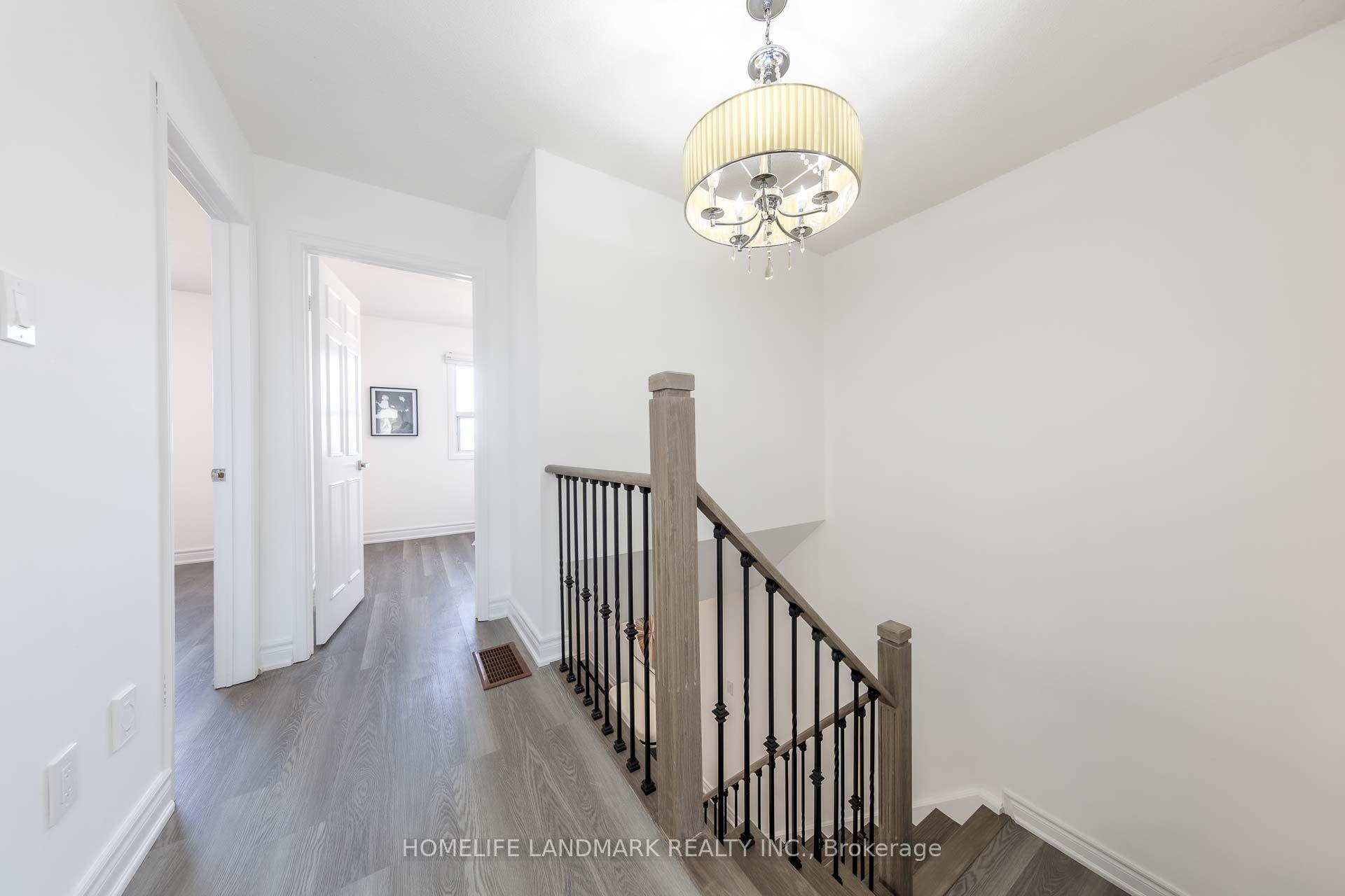 Photo 18 of 116 Jaimie Road, Vaughan, Brownridge — HOMEH