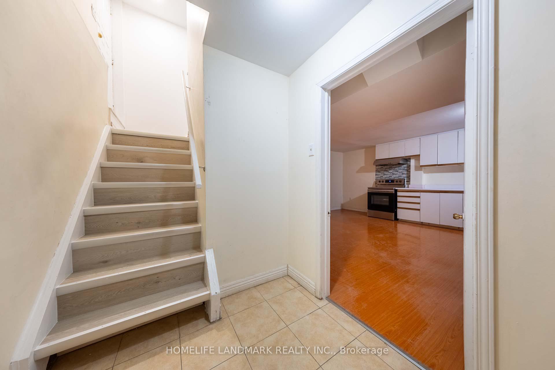Photo 25 of 116 Jaimie Road, Vaughan, Brownridge — HOMEH