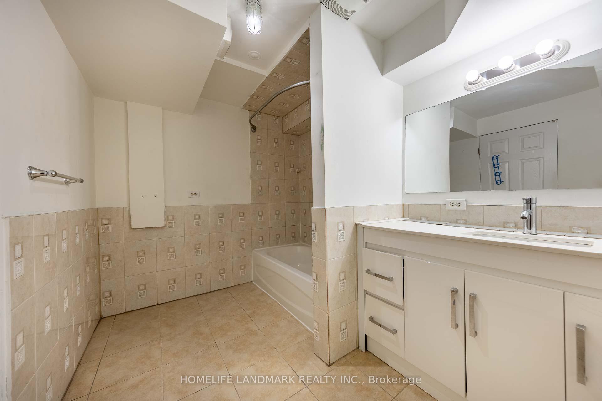 Photo 29 of 116 Jaimie Road, Vaughan, Brownridge — HOMEH