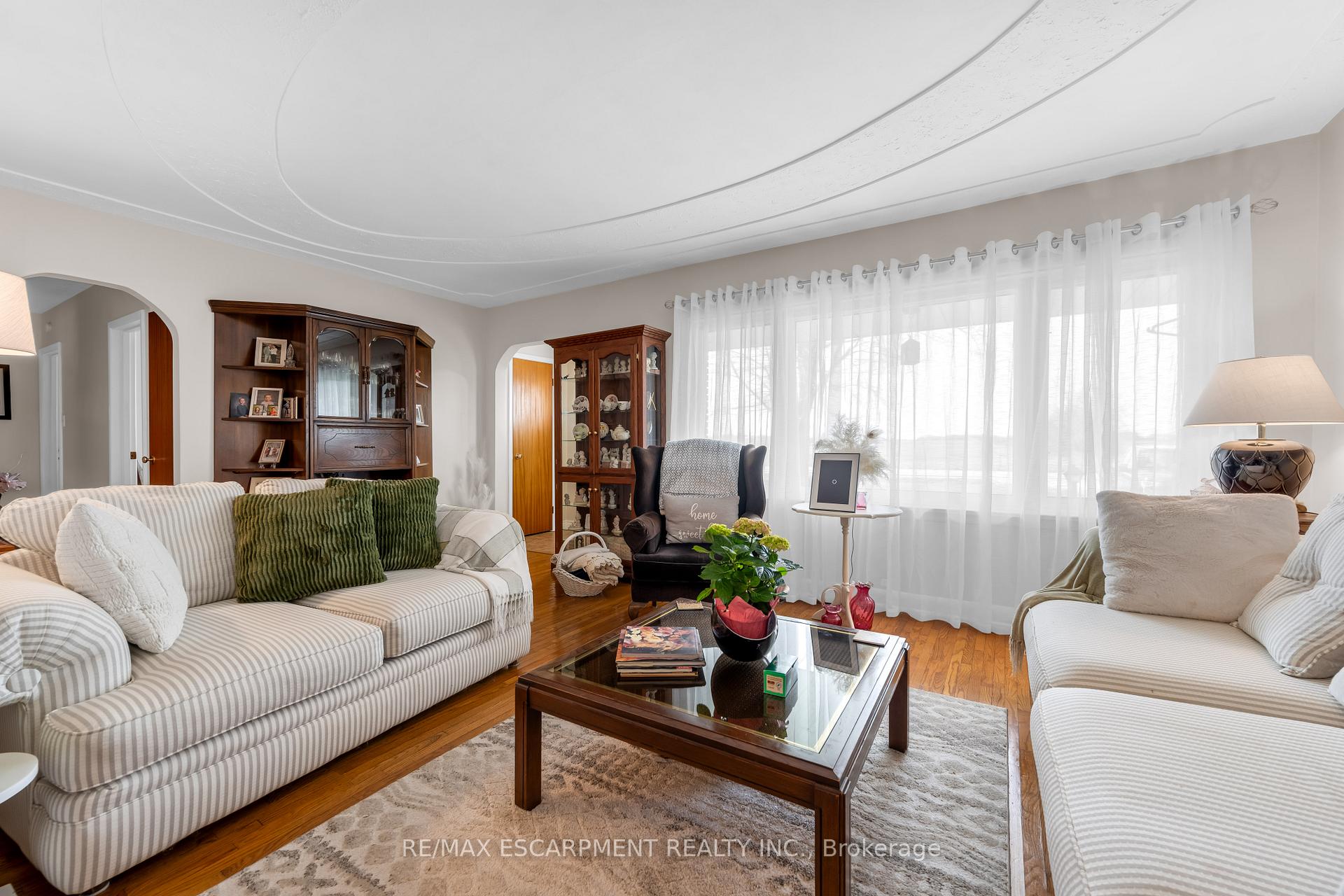 Photo 6 of 609 Green Mountain Road E, Hamilton, Rural Stoney Creek — HOMEH