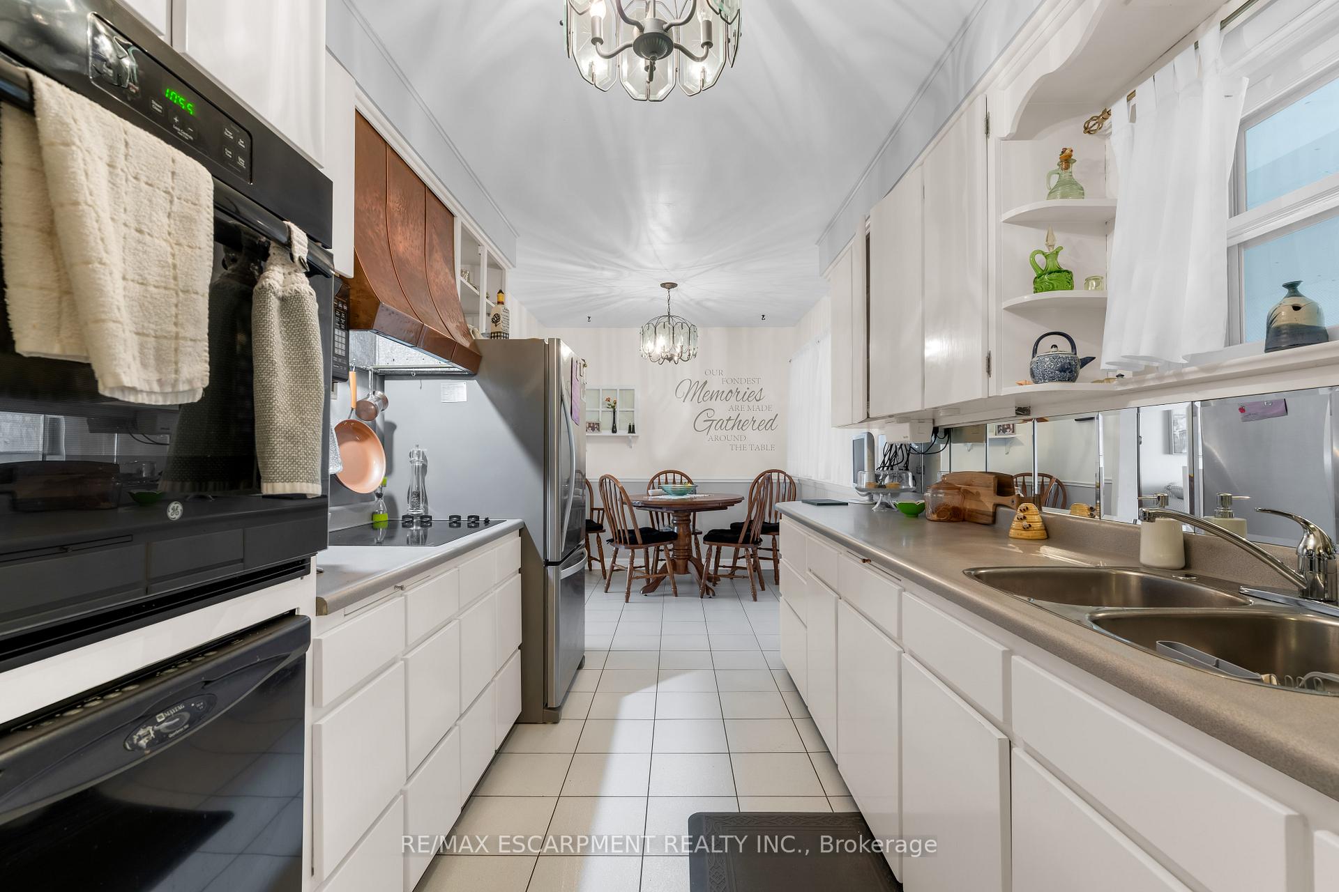 Photo 8 of 609 Green Mountain Road E, Hamilton, Rural Stoney Creek — HOMEH
