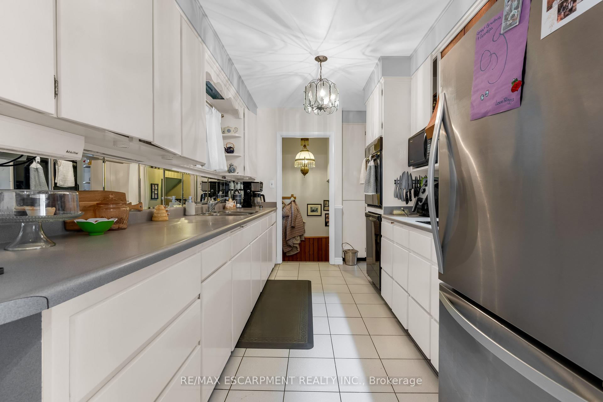 Photo 9 of 609 Green Mountain Road E, Hamilton, Rural Stoney Creek — HOMEH