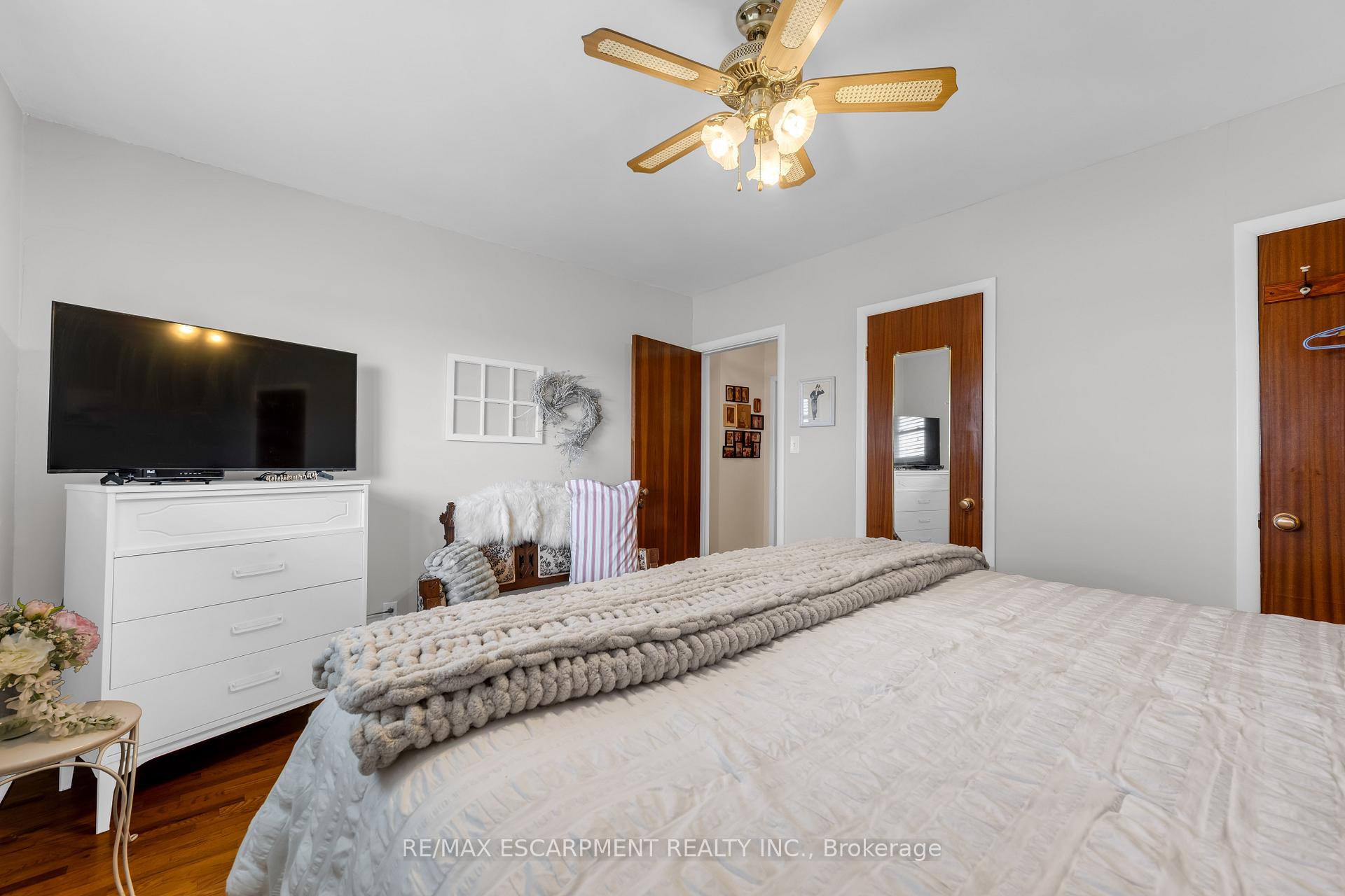 Photo 13 of 609 Green Mountain Road E, Hamilton, Rural Stoney Creek — HOMEH