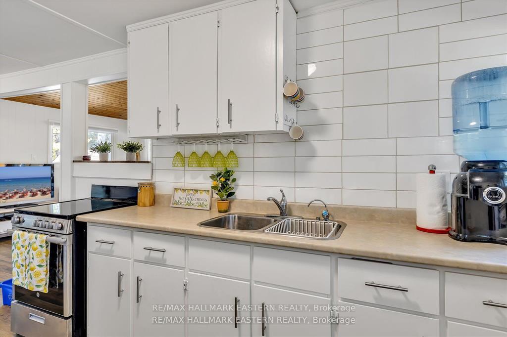 Photo 4 of 1810 Hull Road, Douro-Dummer — HOMEH