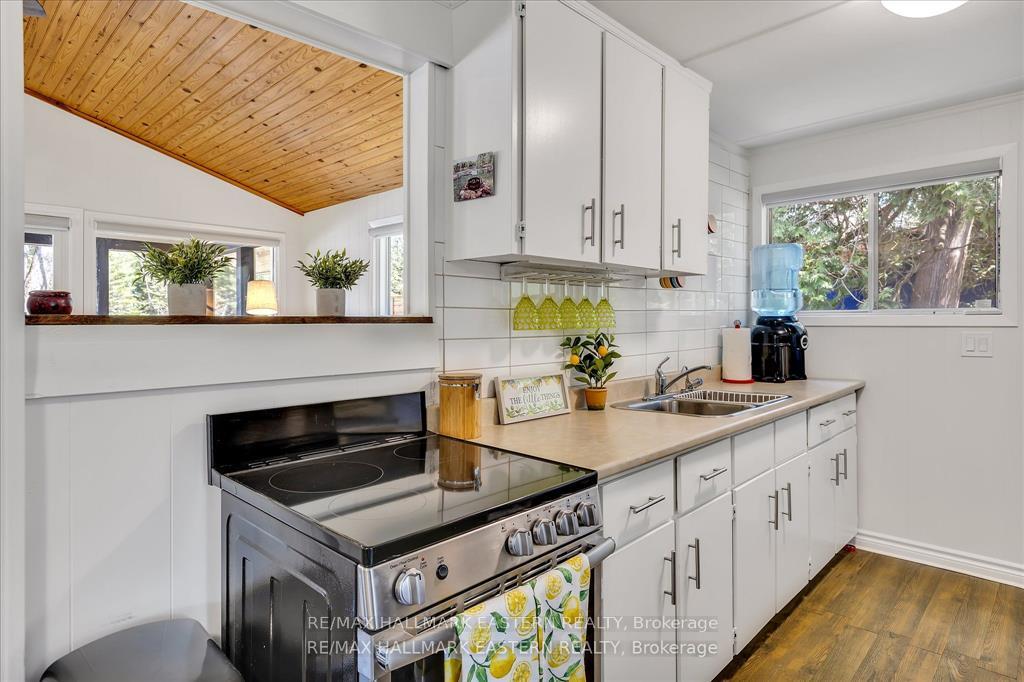 Photo 6 of 1810 Hull Road, Douro-Dummer — HOMEH