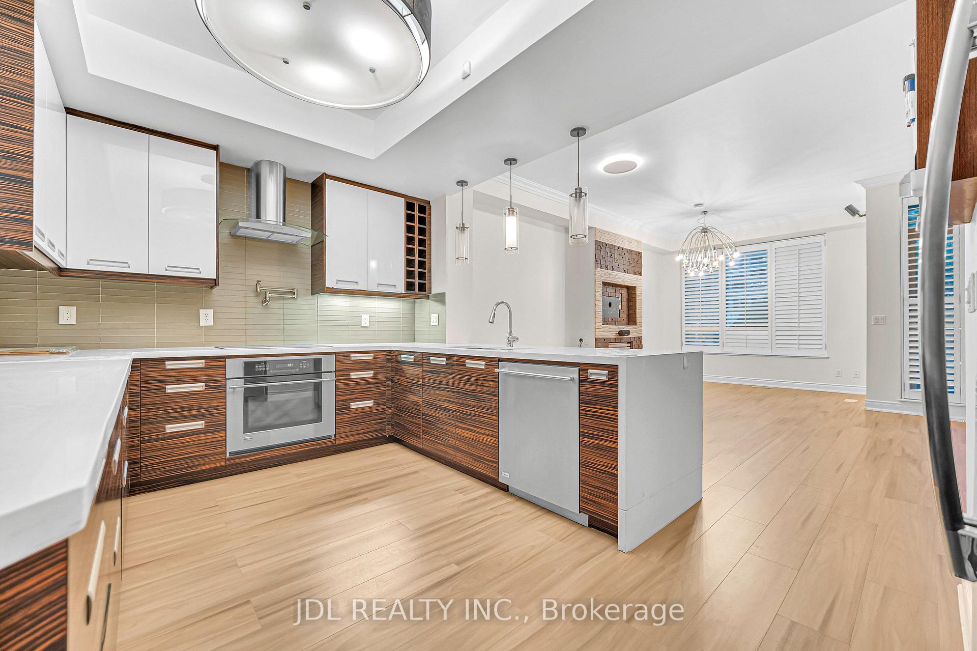 Photo 13 of Unit TH07, 761 Bay Street, Toronto, Bay Street Corridor — HOMEH