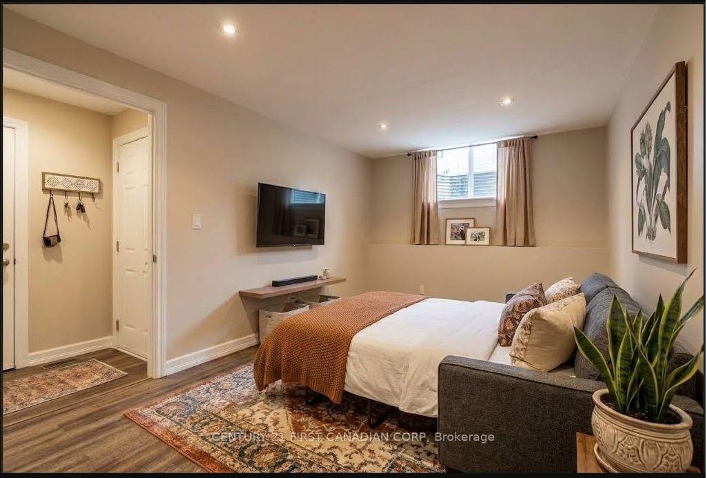 Photo 73 of Unit 7, 1571 Coronation Drive, London, North I — HOMEH