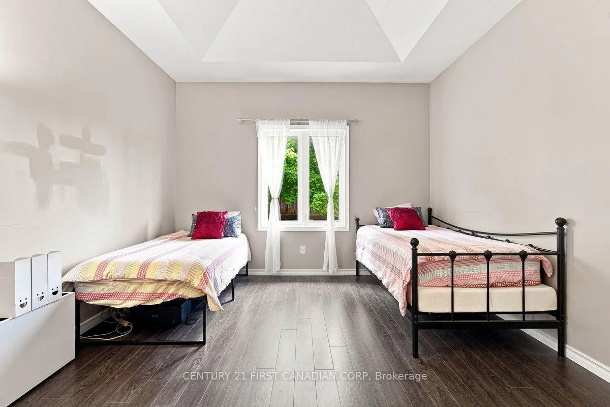 Photo 11 of Unit 7, 1571 Coronation Drive, London, North I — HOMEH