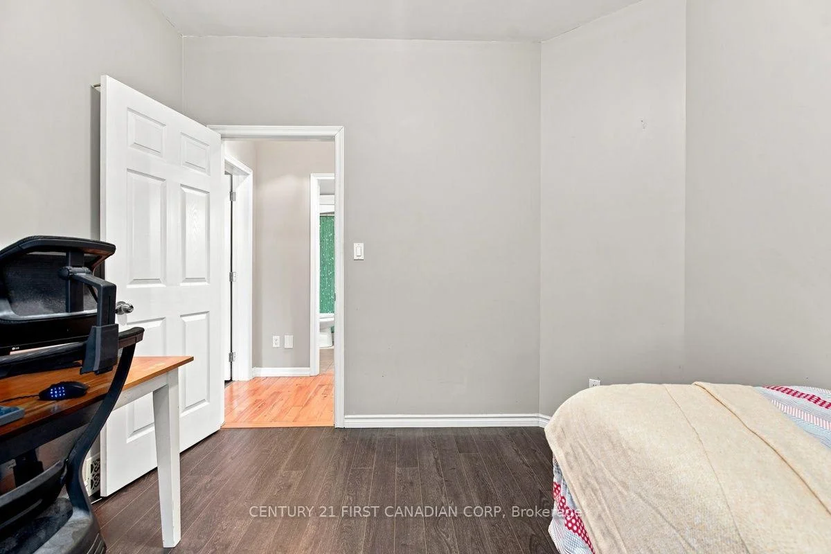 Photo 14 of Unit 7, 1571 Coronation Drive, London, North I — HOMEH