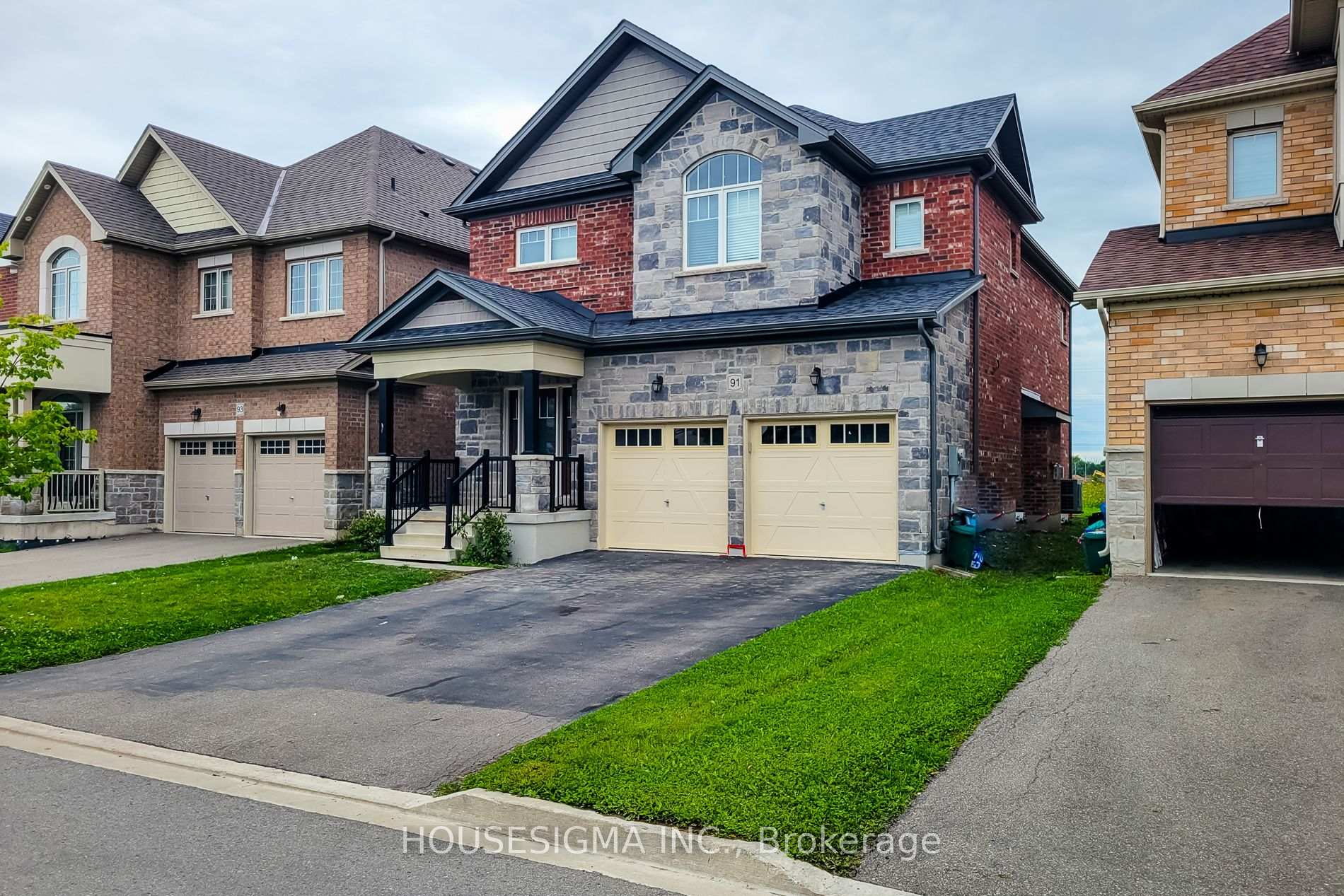 Photo 3 of 91 Homestead Way, Thorold, Rolling Meadows — HOMEH