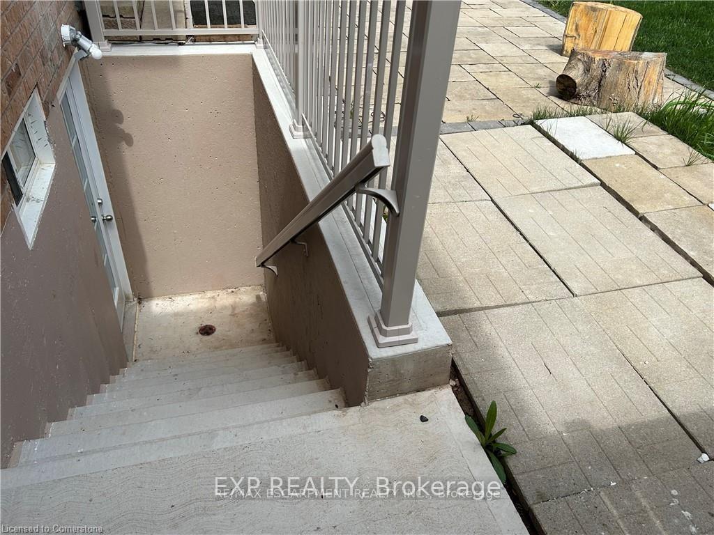 Photo 2 of Unit Basement, 307 Burloak Drive, Oakville, Bronte — HOMEH