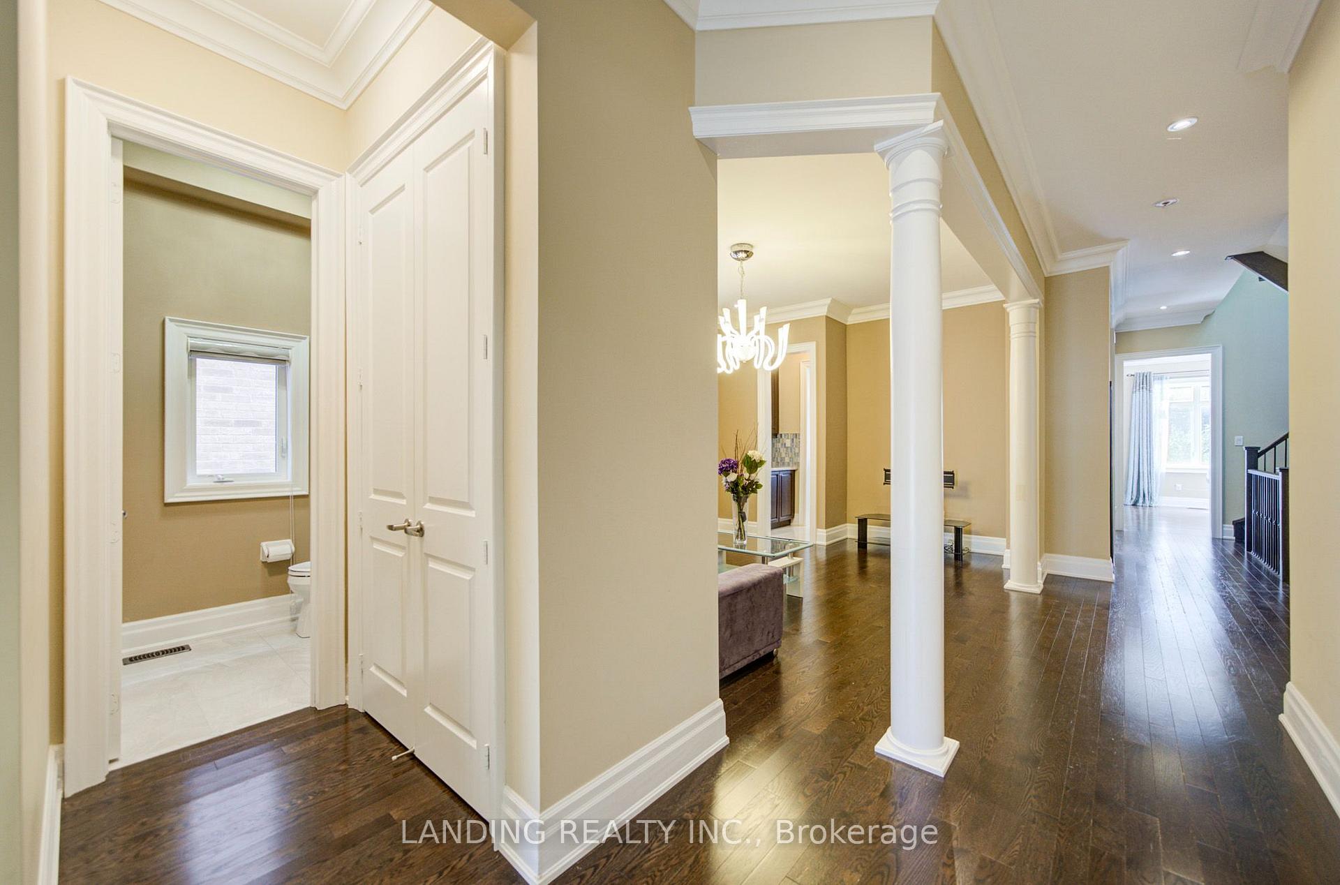 Photo 5 of 57 Strawbridge Farm Drive, Aurora, Aurora Grove — HOMEH
