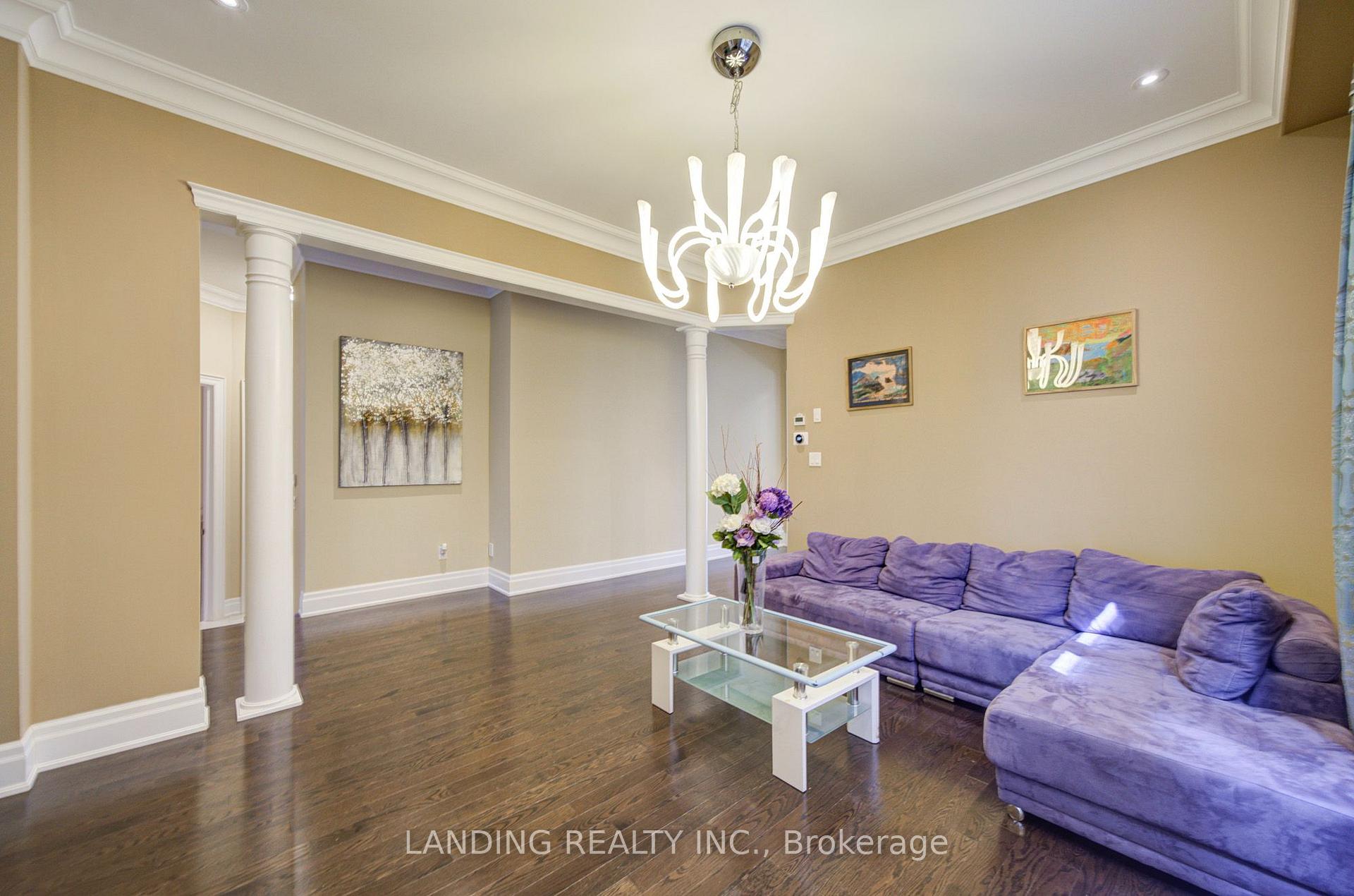 Photo 9 of 57 Strawbridge Farm Drive, Aurora, Aurora Grove — HOMEH