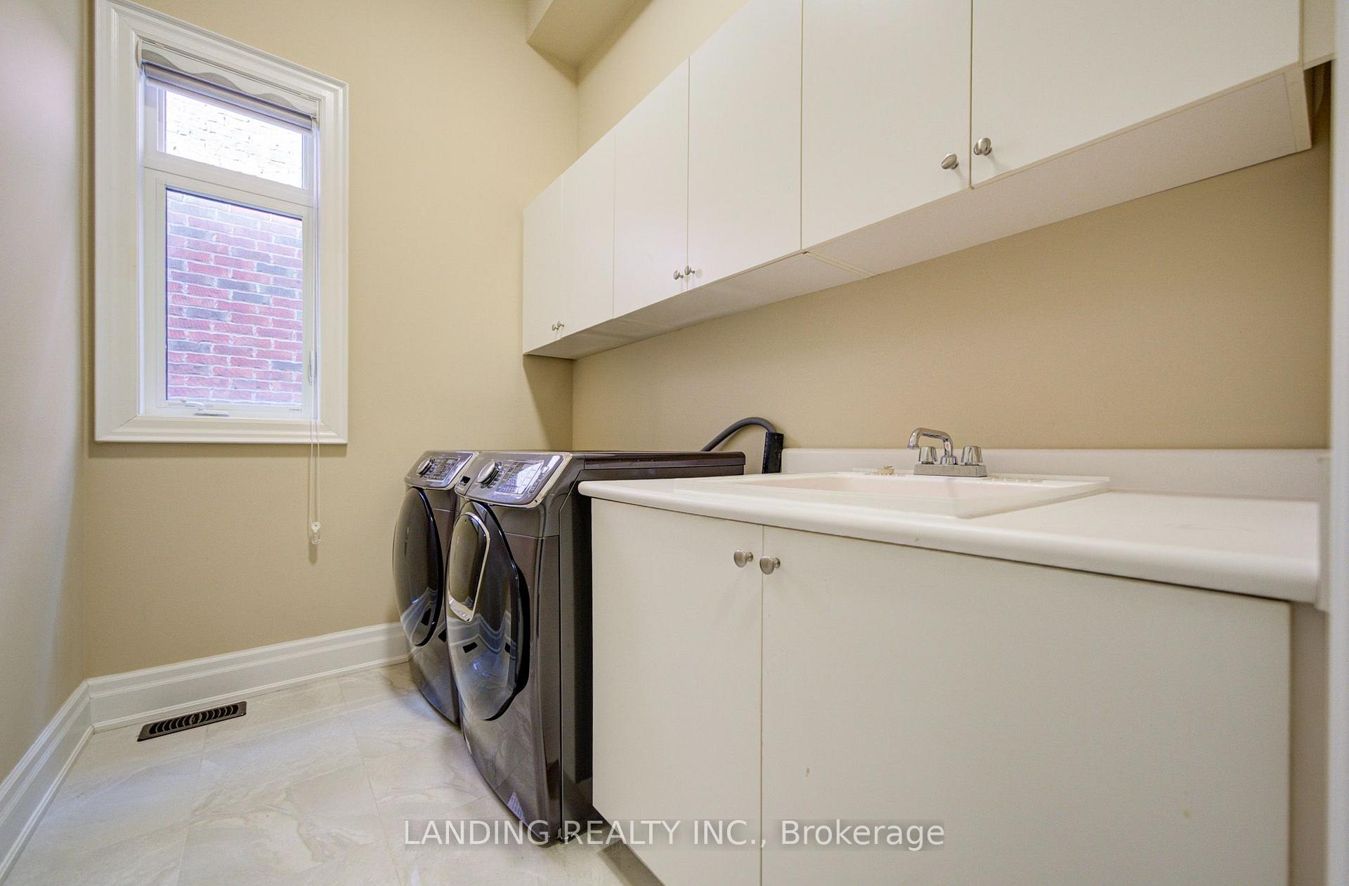 Photo 10 of 57 Strawbridge Farm Drive, Aurora, Aurora Grove — HOMEH