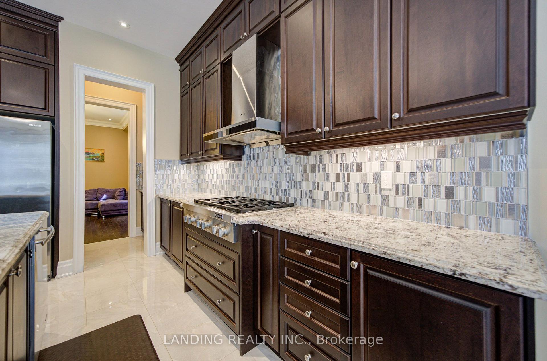 Photo 16 of 57 Strawbridge Farm Drive, Aurora, Aurora Grove — HOMEH