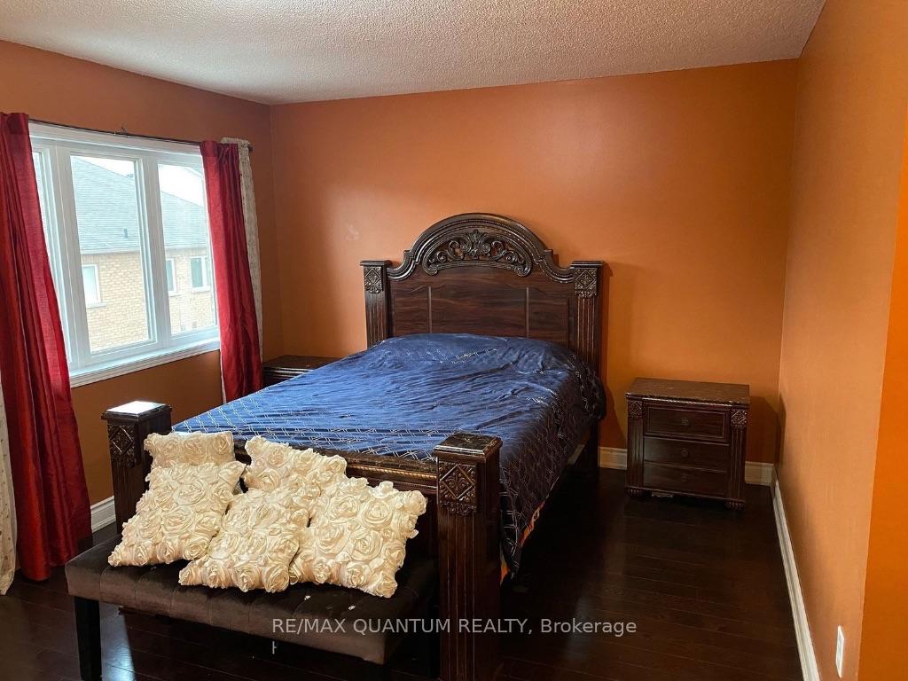 Photo 10 of 13 Portrush Trail, Brampton, Credit Valley — HOMEH