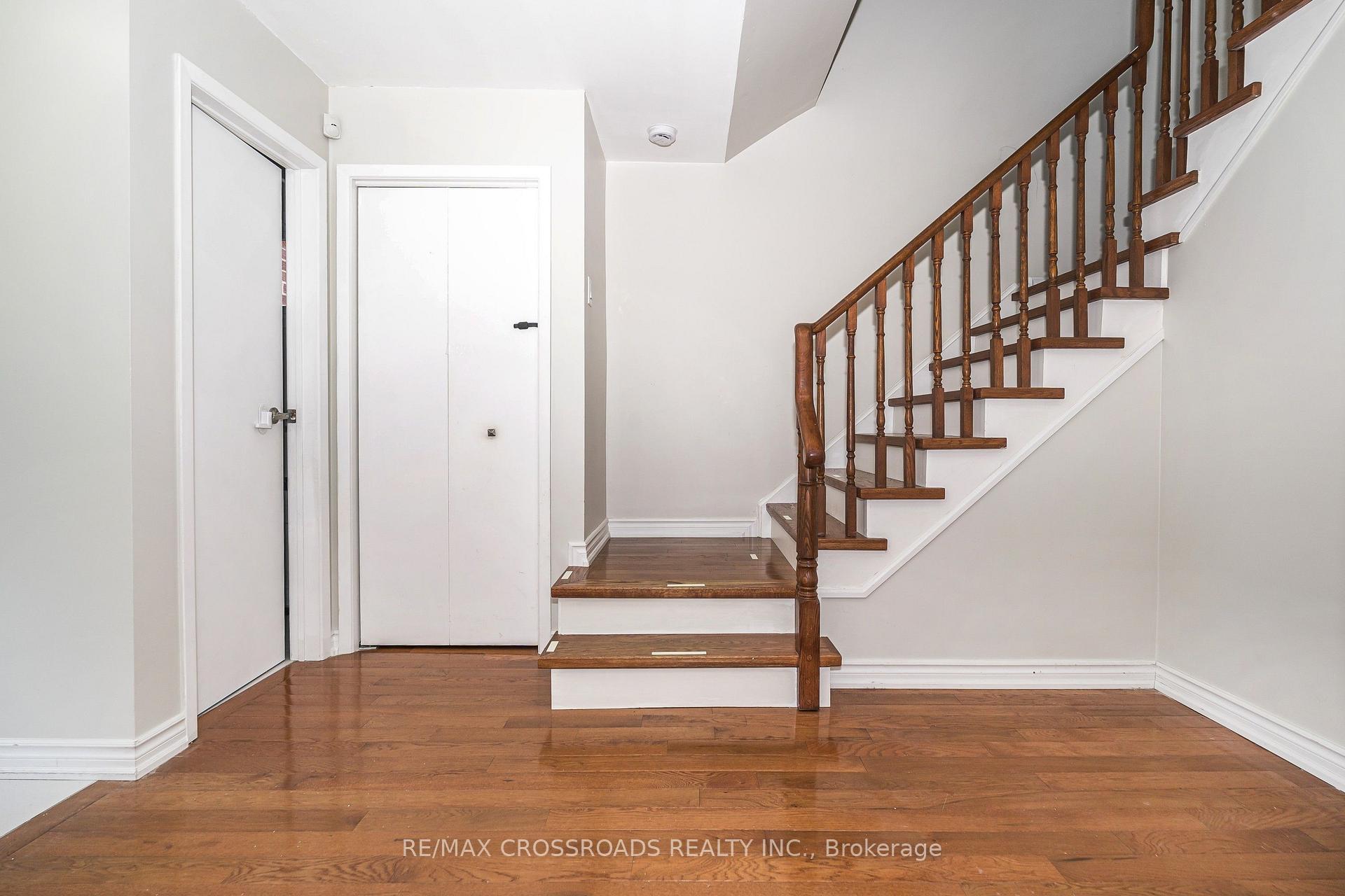 Photo 5 of Unit Main/2nd, 34 Blue Anchor Trail, Scarborough, Rouge — HOMEH
