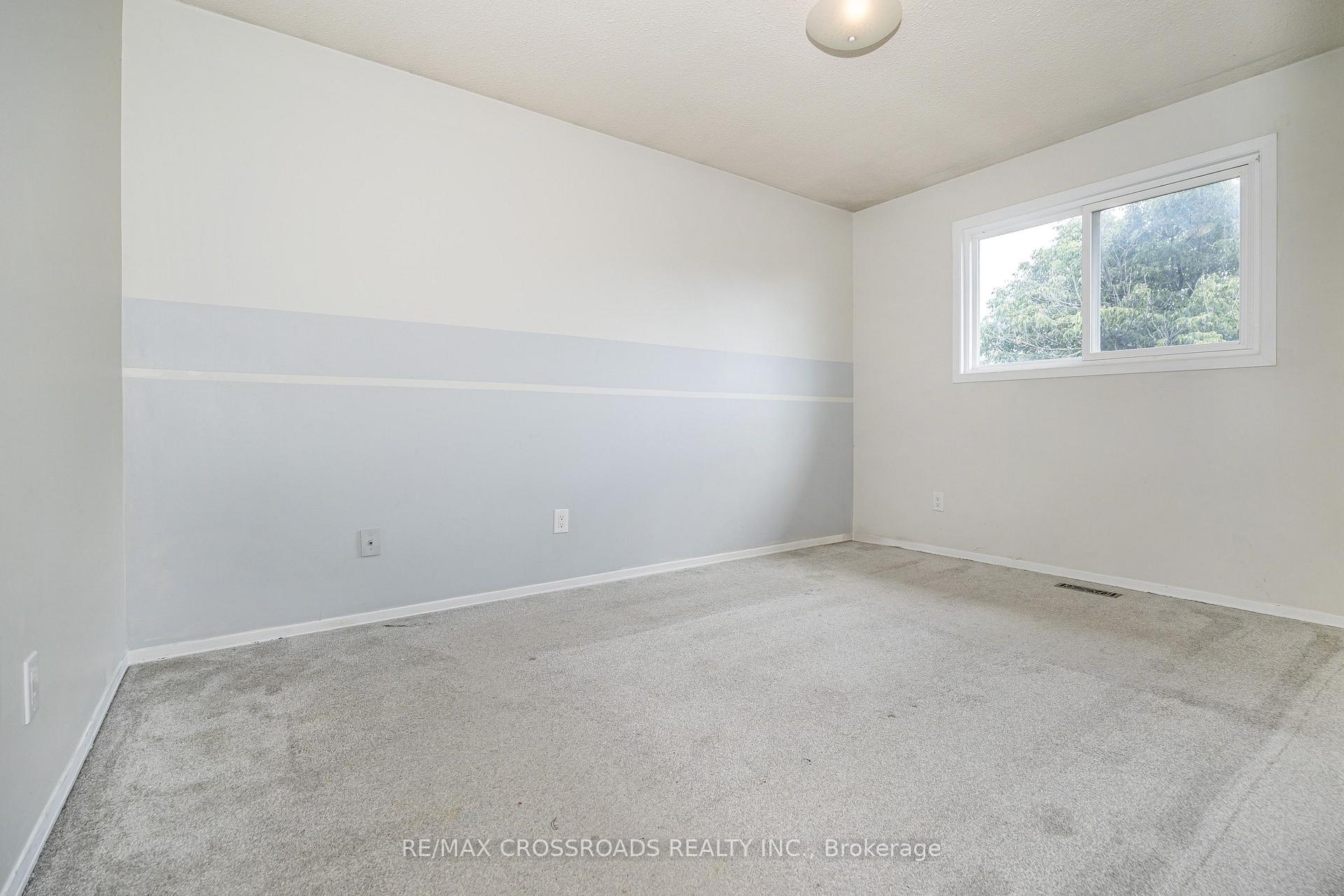 Photo 34 of Unit Main/2nd, 34 Blue Anchor Trail, Scarborough, Rouge — HOMEH