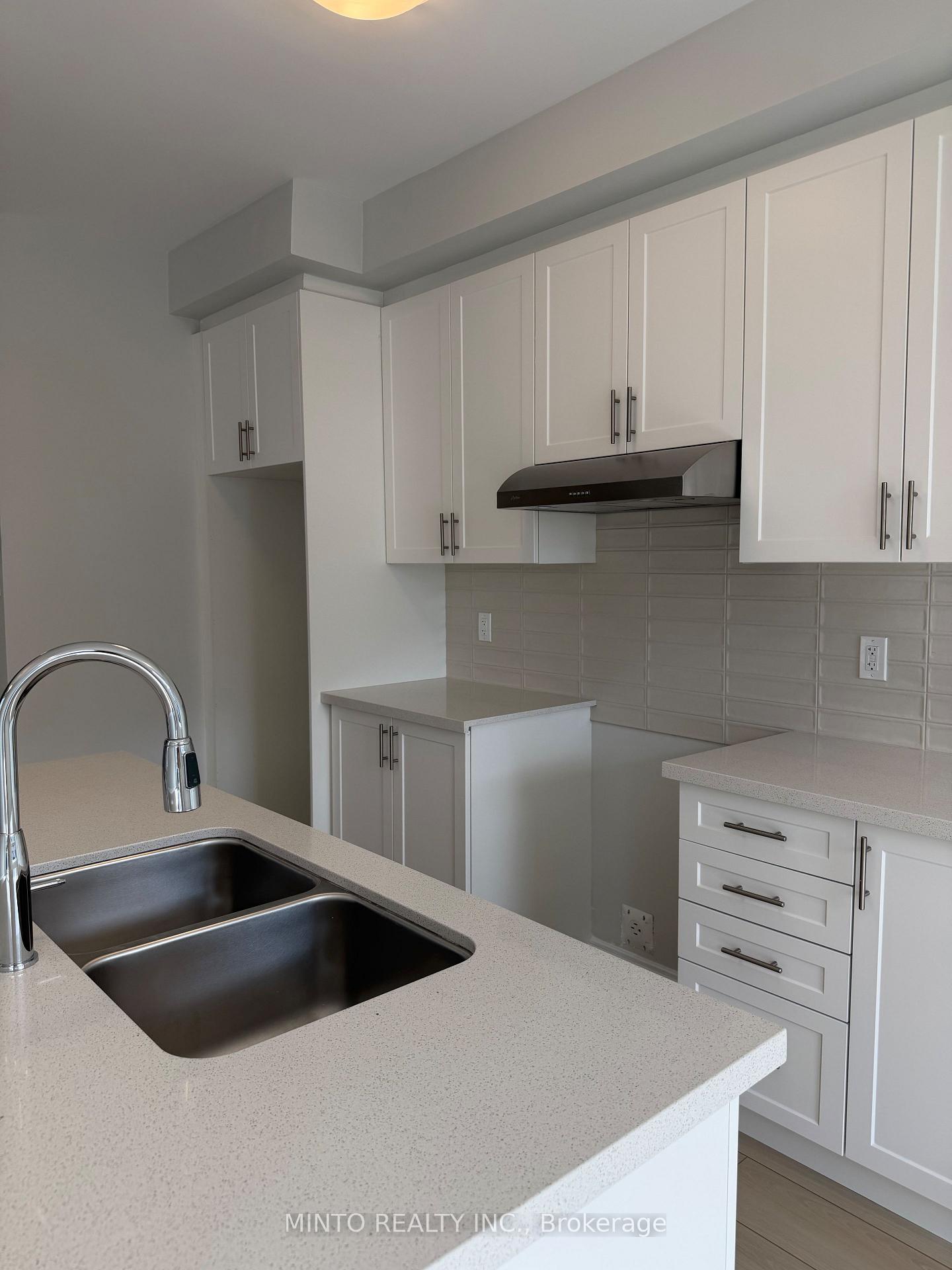 Photo 9 of 1142 Greentree Path, Oshawa, Kedron — HOMEH