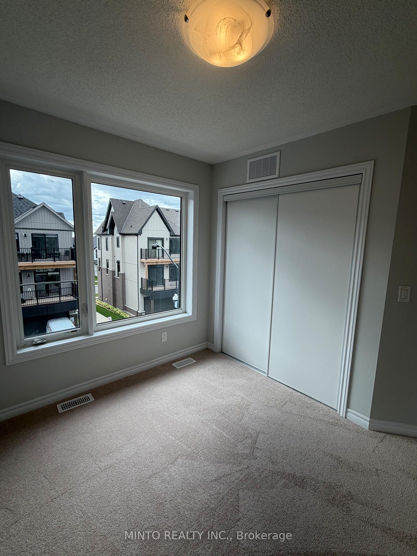 Photo 15 of 1142 Greentree Path, Oshawa, Kedron — HOMEH