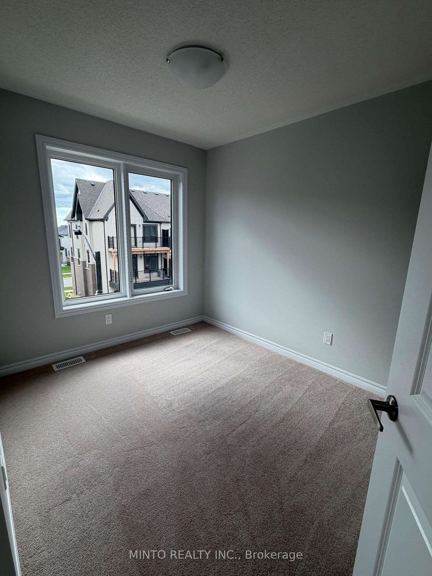 Photo 17 of 1142 Greentree Path, Oshawa, Kedron — HOMEH