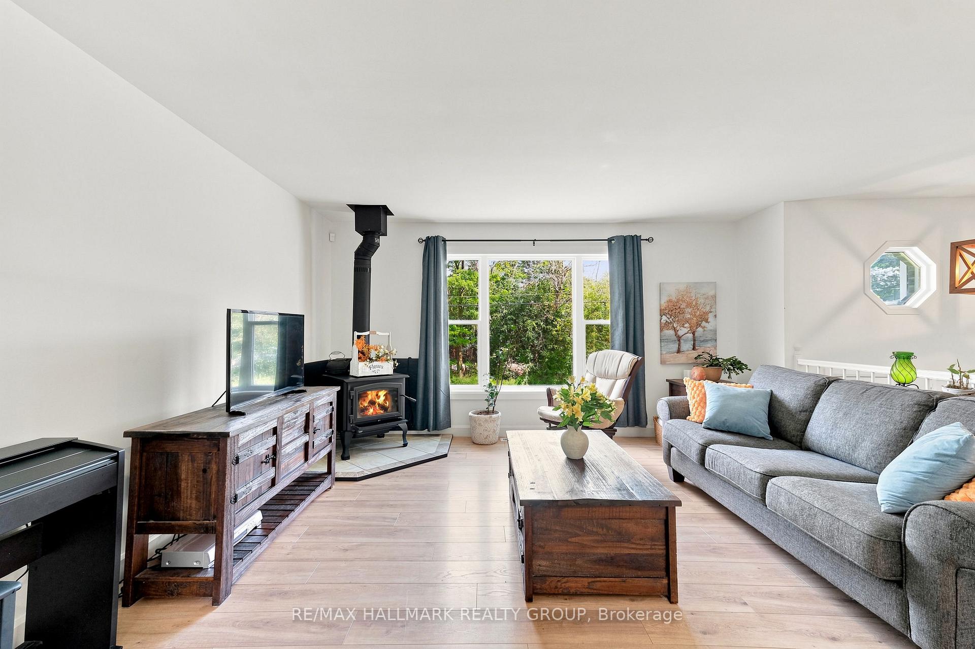 Photo 5 of 776 Mcfarlane Road, North Grenville, North Grenville Twp (Kemptville South) — HOMEH