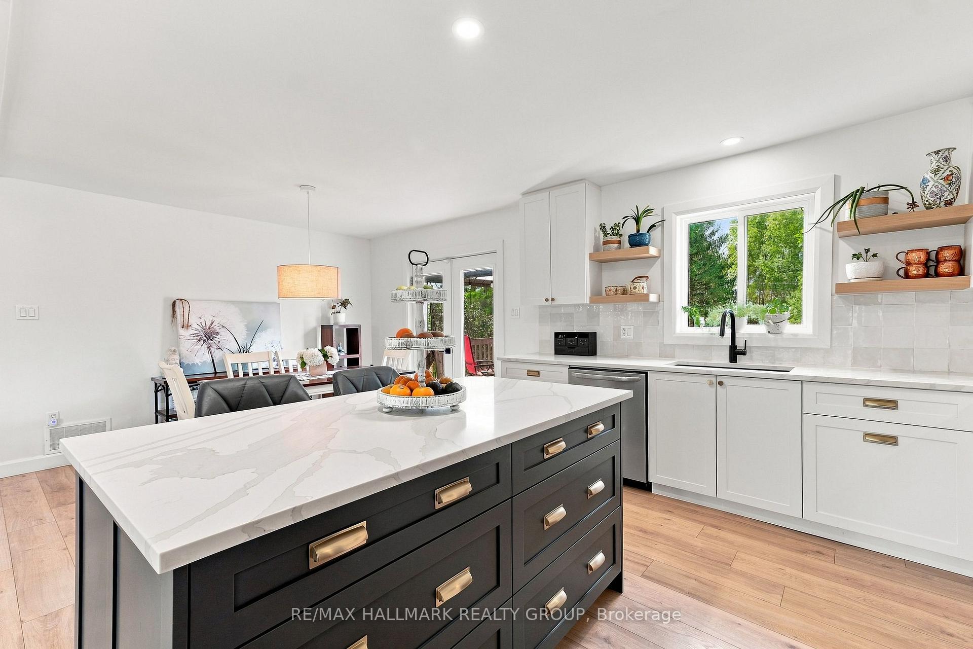 Photo 11 of 776 Mcfarlane Road, North Grenville, North Grenville Twp (Kemptville South) — HOMEH