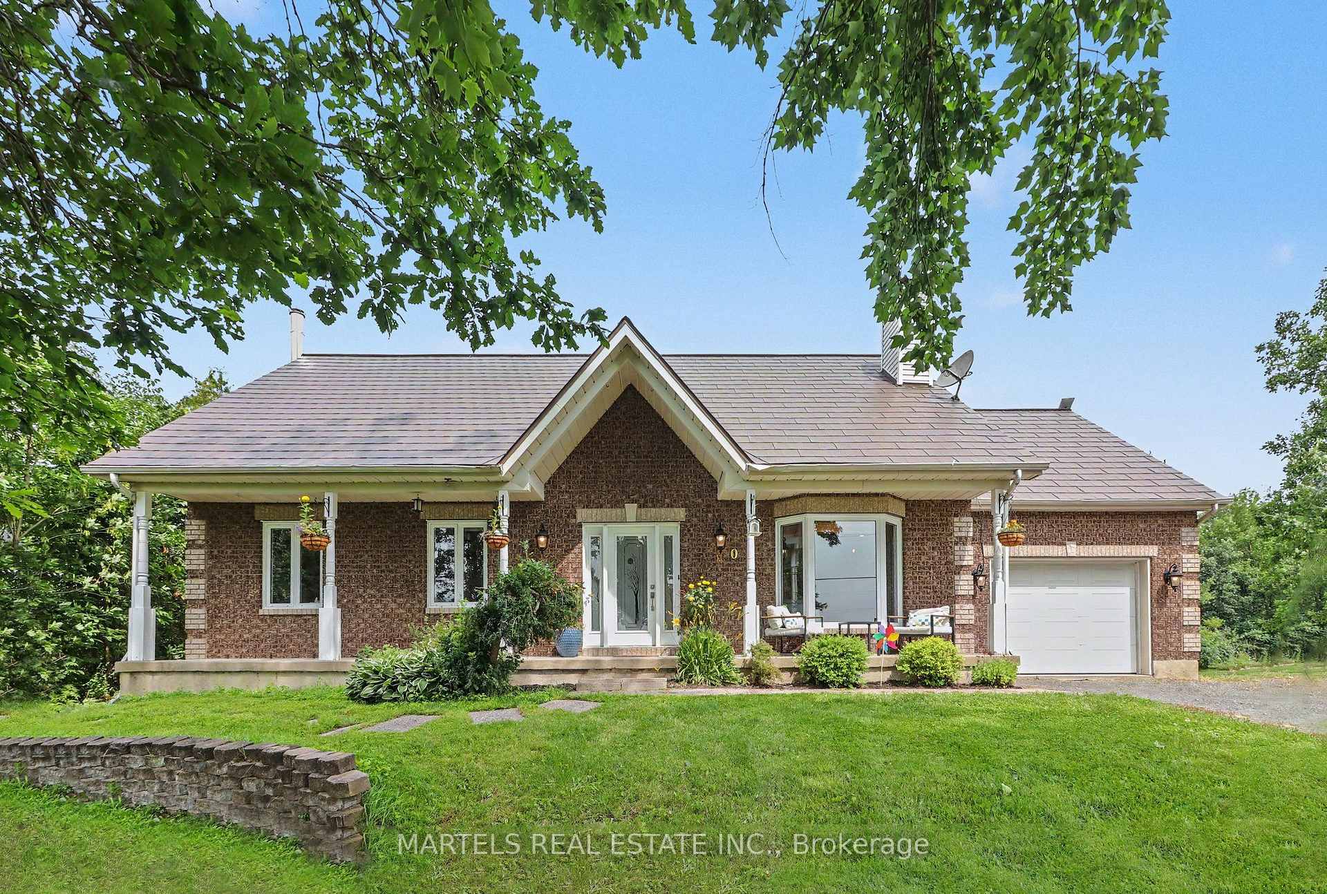 Photo of 880 Concession Street