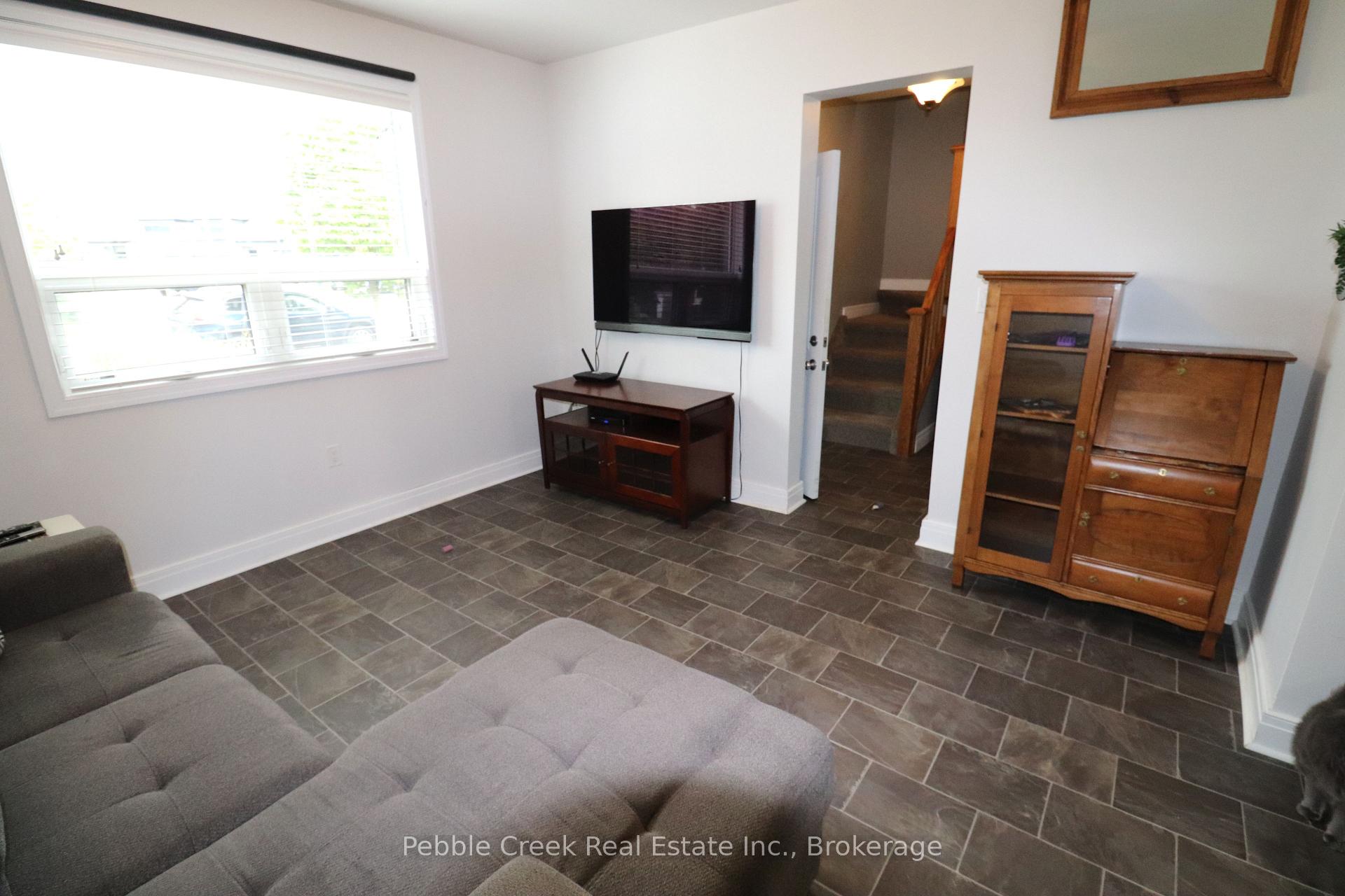 Photo 20 of 206 Picton Street E, Goderich, Goderich (Town) — HOMEH