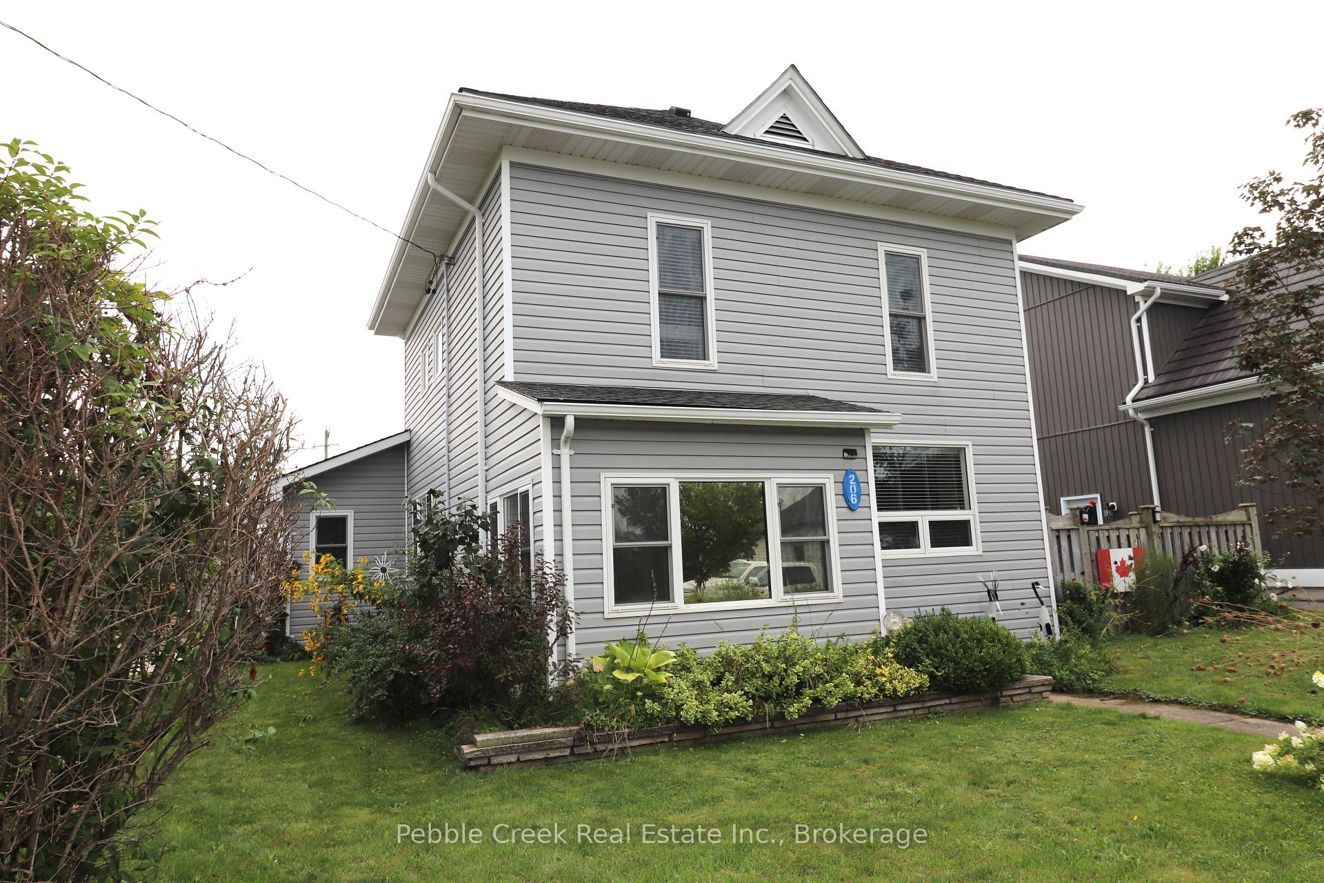 Photo 44 of 206 Picton Street E, Goderich, Goderich (Town) — HOMEH
