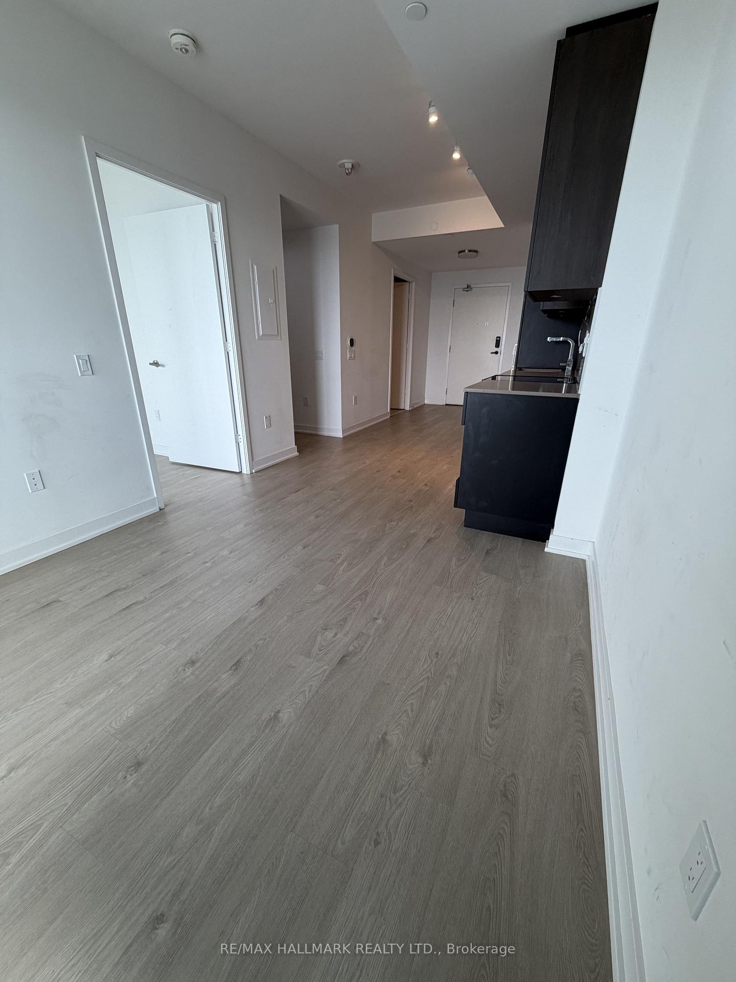 Photo 12 of Unit 4111, 3900 Confederation Parkway, Mississauga, City Centre — HOMEH