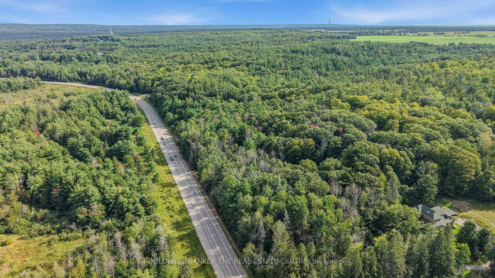 Photo 3 of 4896 Penetanguishene Road, Springwater, Rural Springwater — HOMEH
