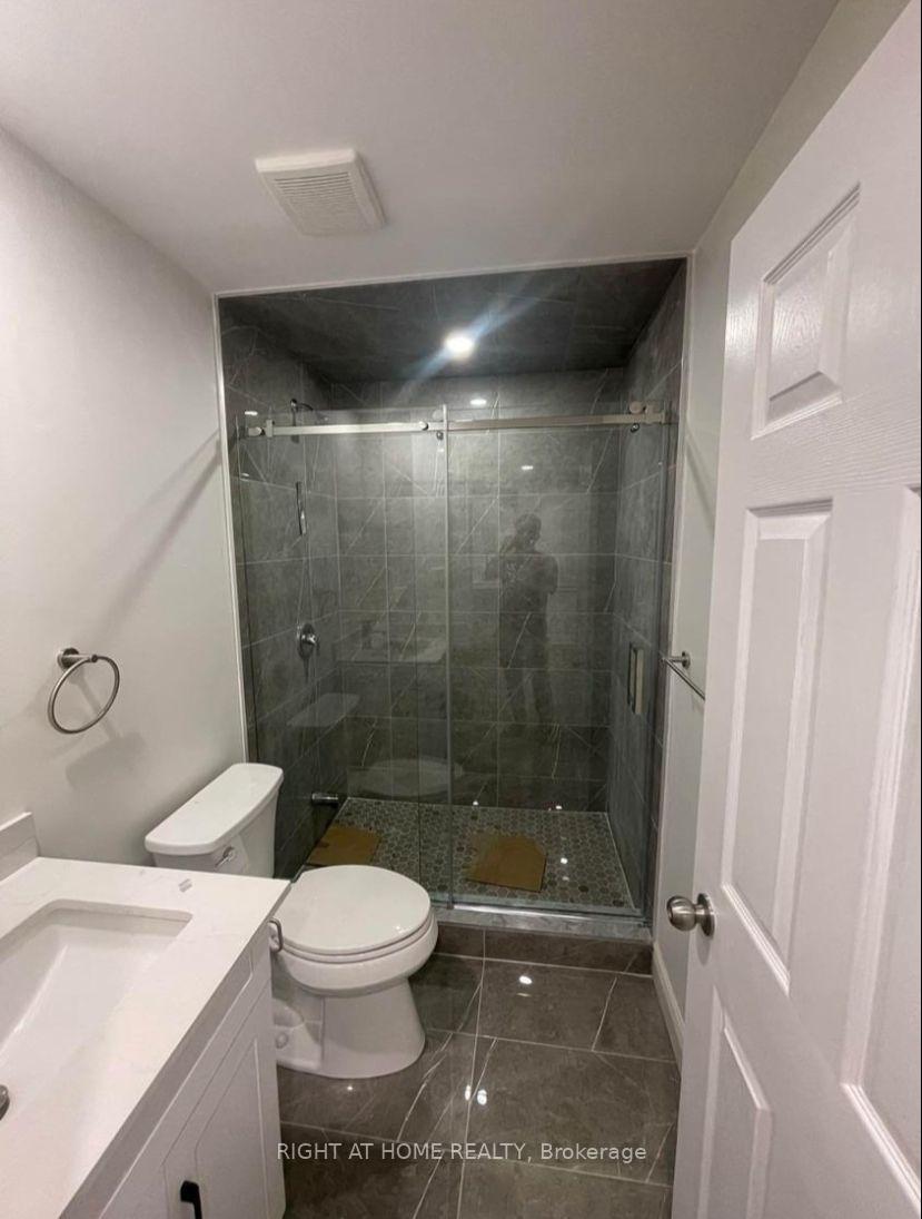 Photo 11 of Unit BASEMENT, 264 Robert Parkinson Drive, Brampton, Northwest Brampton — HOMEH