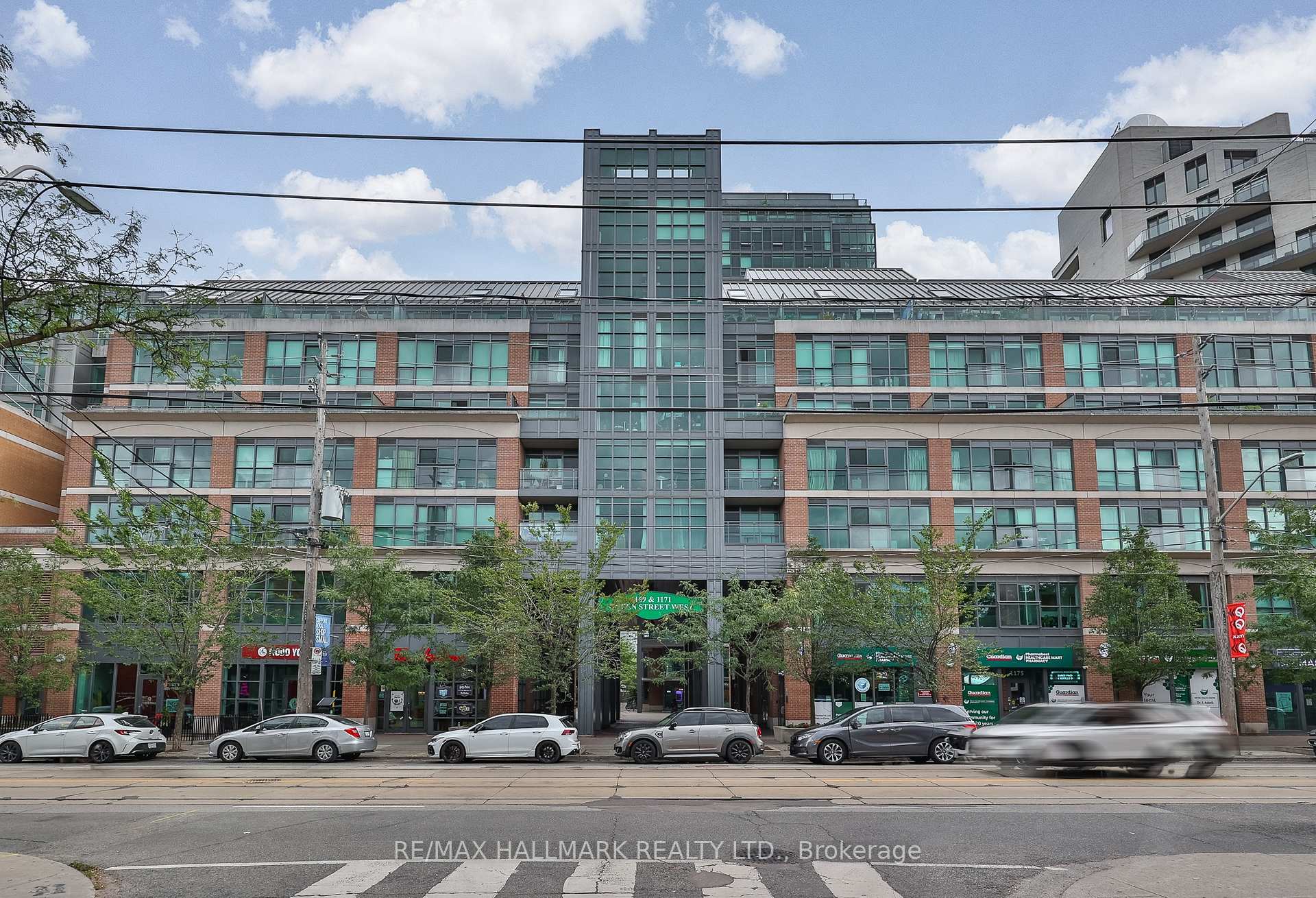 Front of Unit 1309, 1171 Queen Street W
