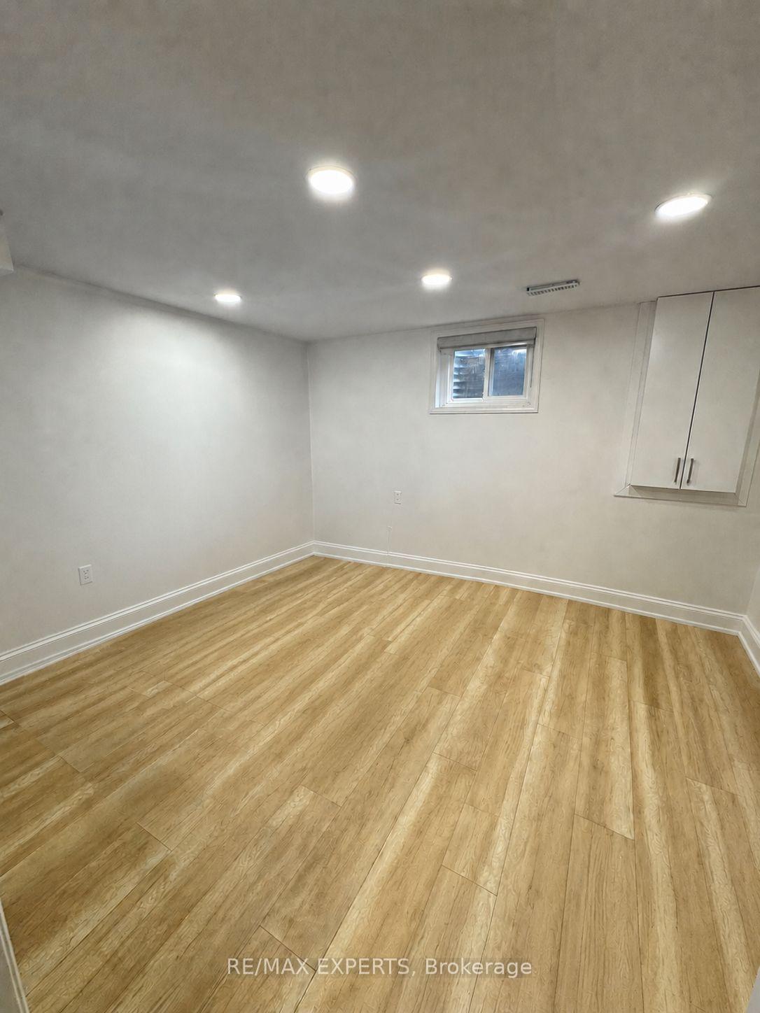 Photo 4 of Unit Basement, 178 Highgate Drive, Markham, Milliken Mills West — HOMEH