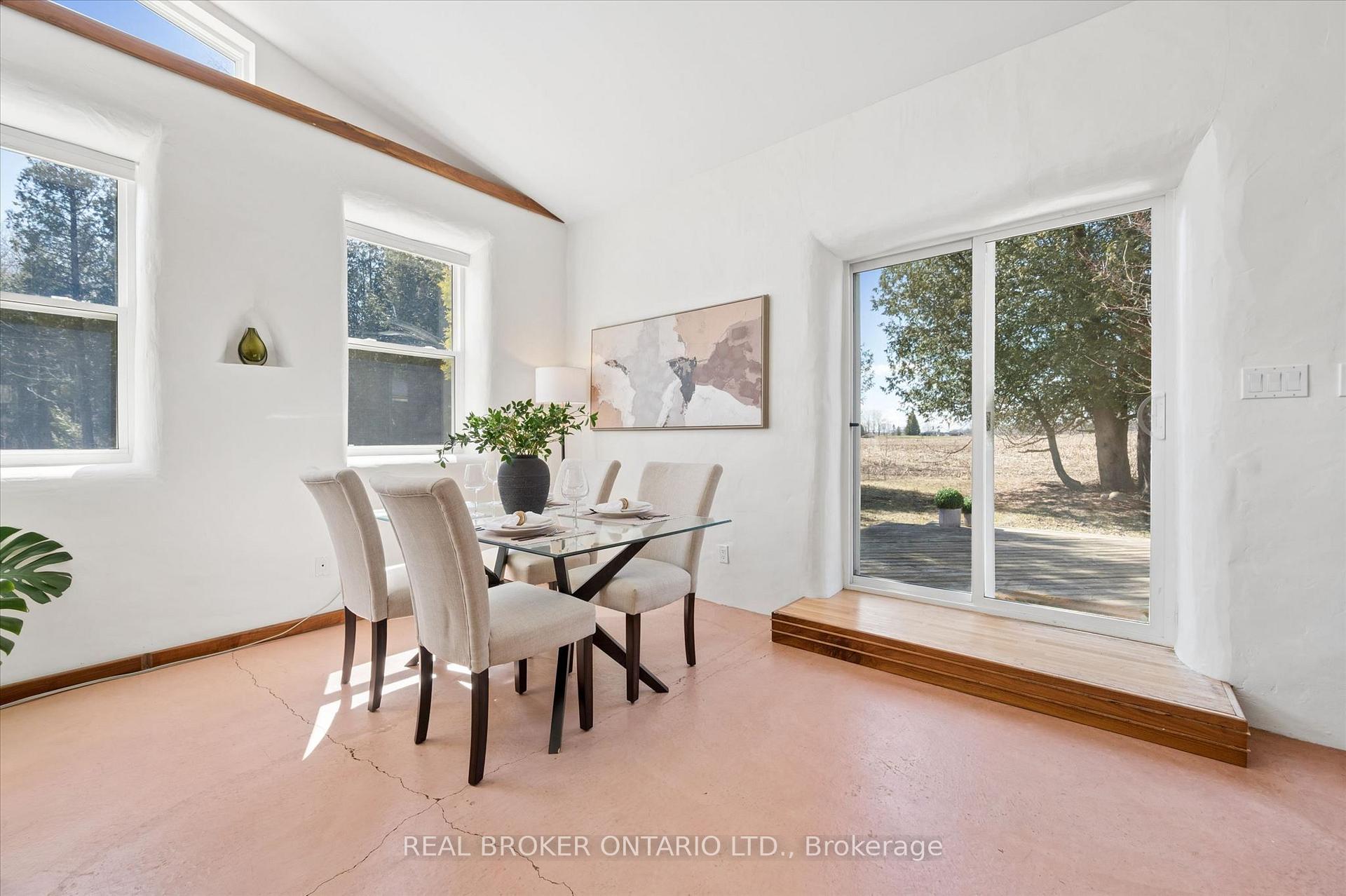 Photo 5 of 5578 11th Line, Minto — HOMEH