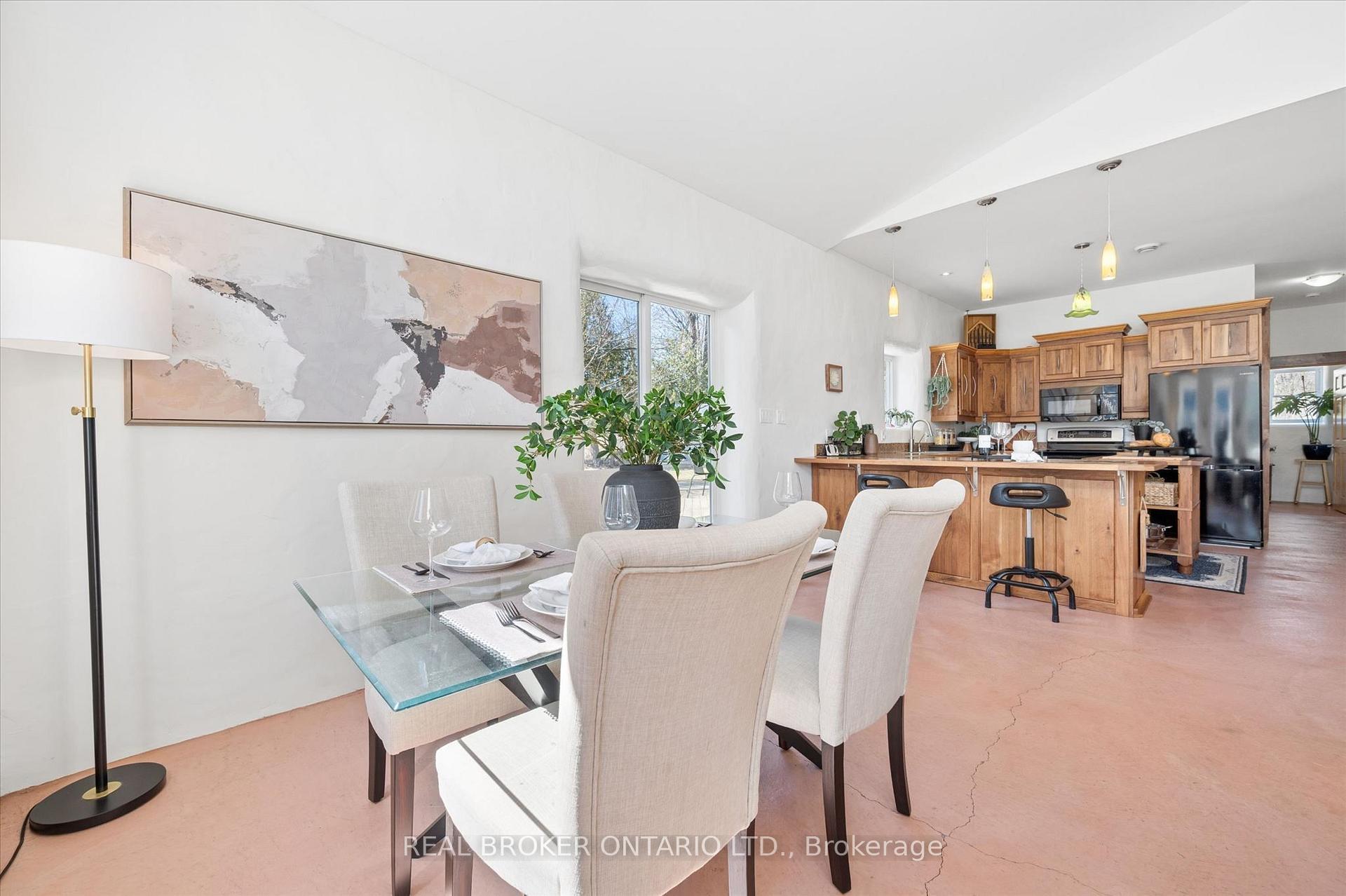Photo 6 of 5578 11th Line, Minto — HOMEH