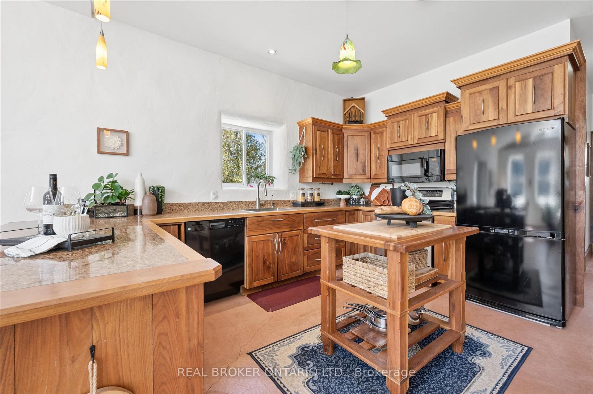 Photo 9 of 5578 11th Line, Minto — HOMEH