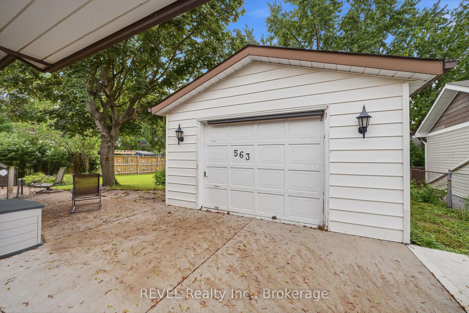 Photo 12 of 563 Bunting Road, St. Catharines, Bunting/Linwell — HOMEH